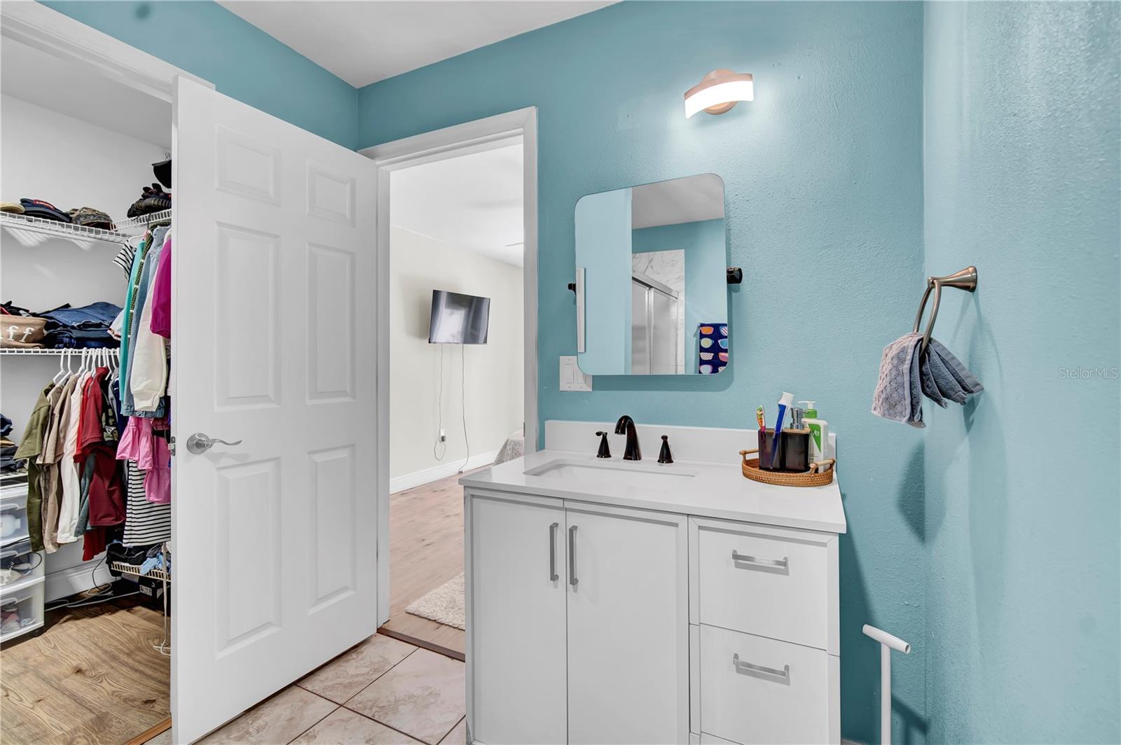 Image 12 of 21 For 443 Magpie Court