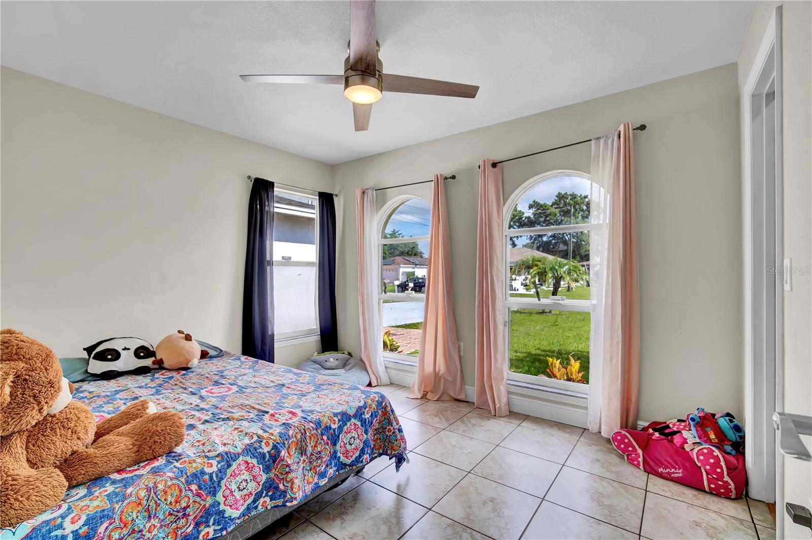 Image 15 of 21 For 443 Magpie Court