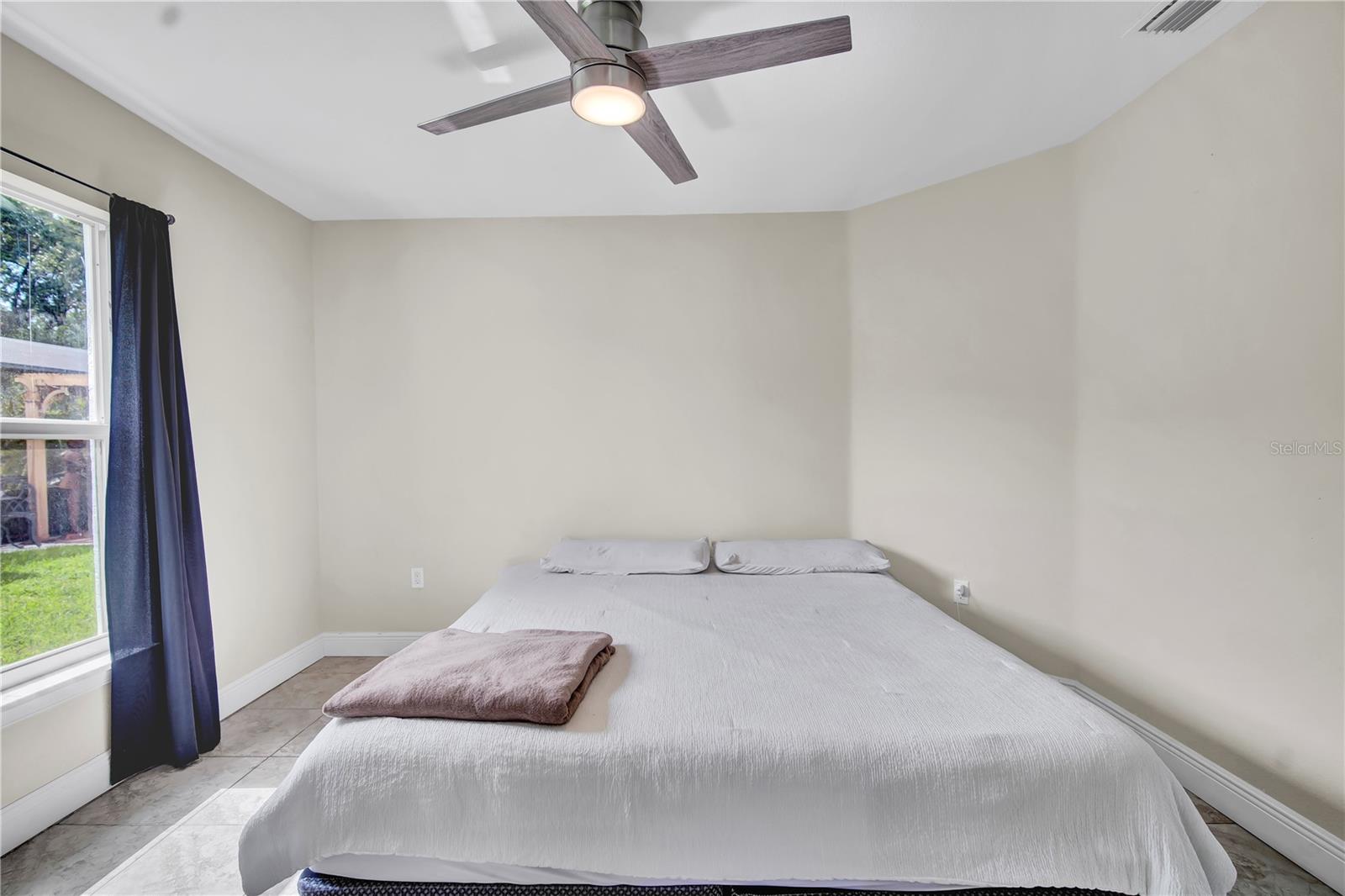 Image 16 of 21 For 443 Magpie Court