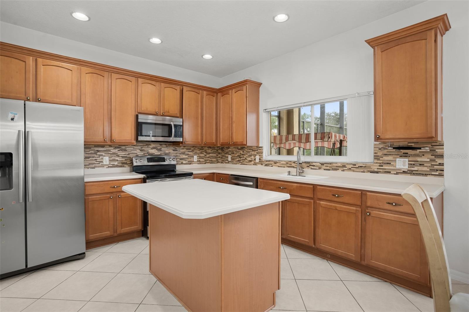 Image 13 of 46 For 9727 Mountain Lake Drive