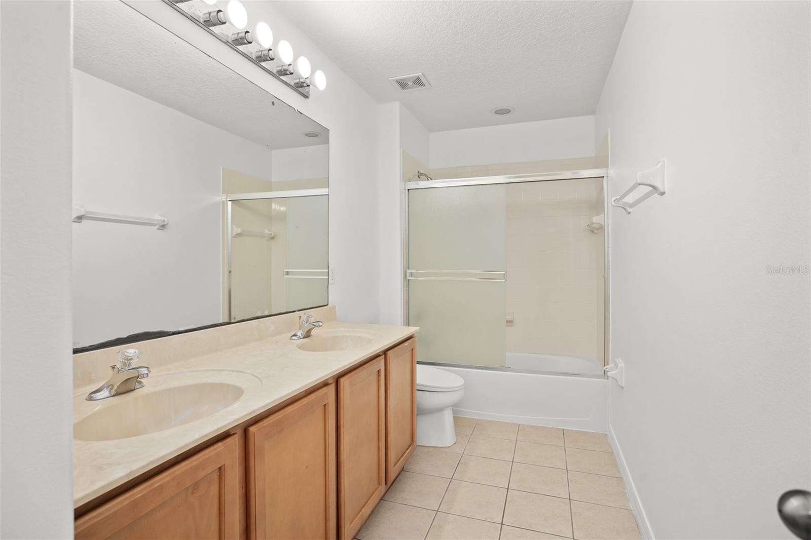 Image 38 of 46 For 9727 Mountain Lake Drive