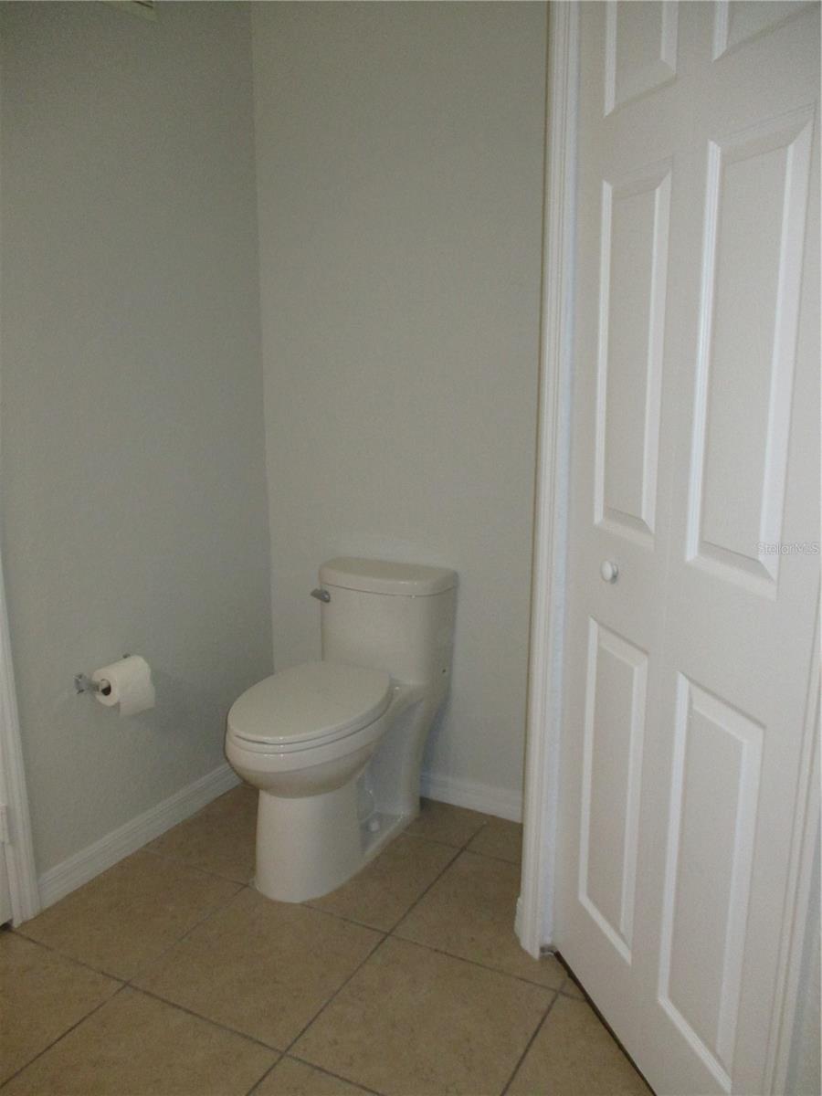 Image 10 of 27 For 6021 Westgate Drive 813