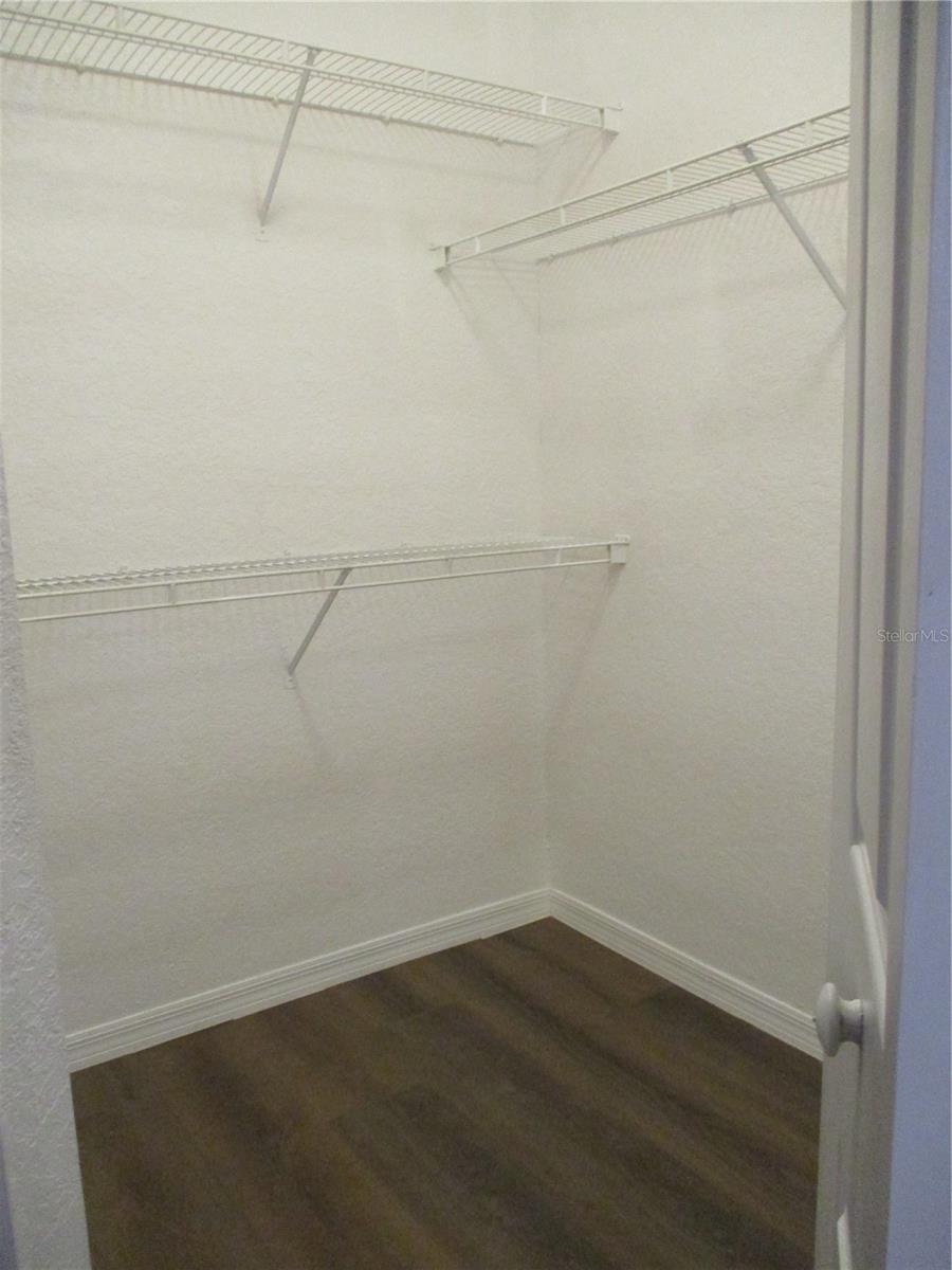 Image 11 of 27 For 6021 Westgate Drive 813