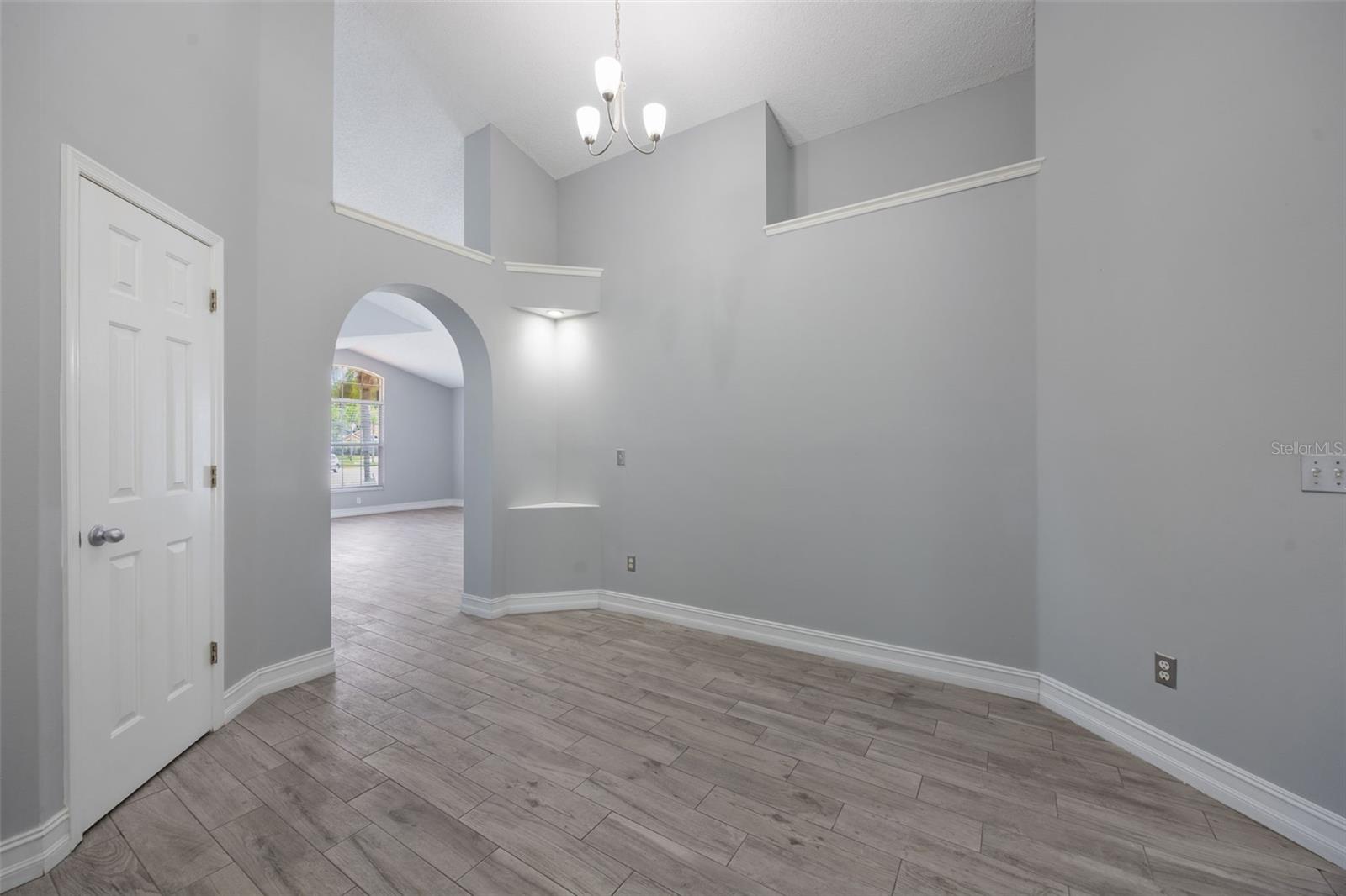 Image 13 of 56 For 2767 Aragon Terrace