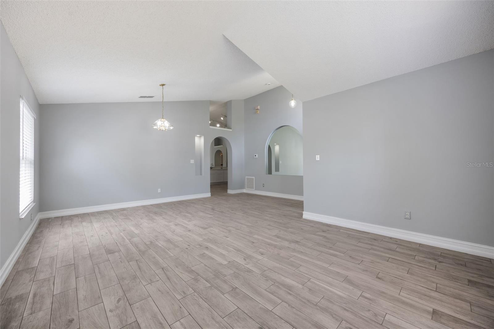 Image 14 of 56 For 2767 Aragon Terrace