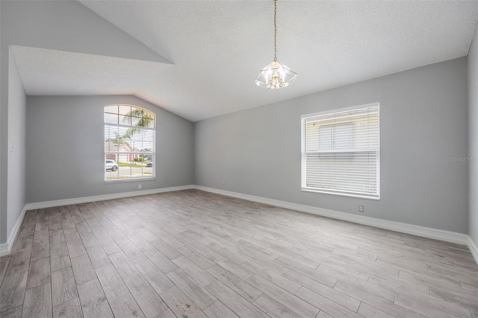 Image 17 of 56 For 2767 Aragon Terrace