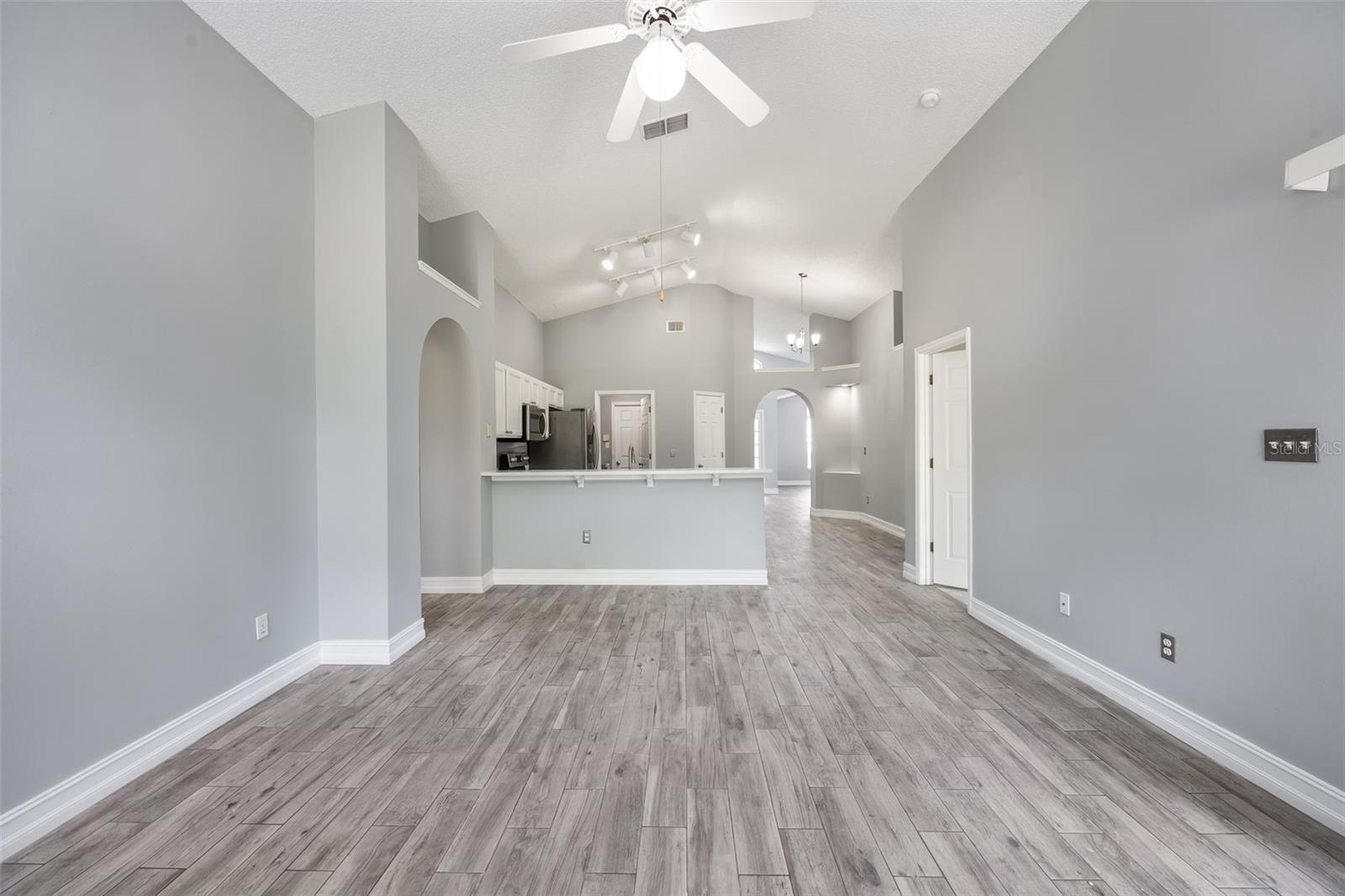 Image 18 of 56 For 2767 Aragon Terrace