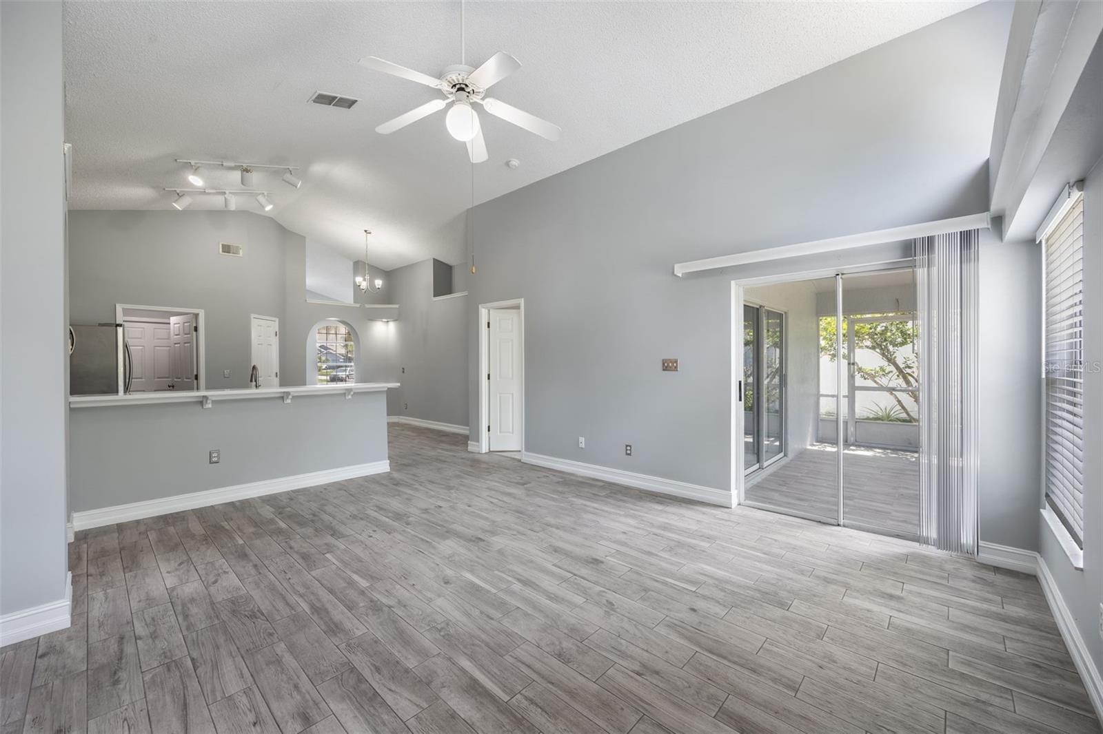 Image 19 of 56 For 2767 Aragon Terrace
