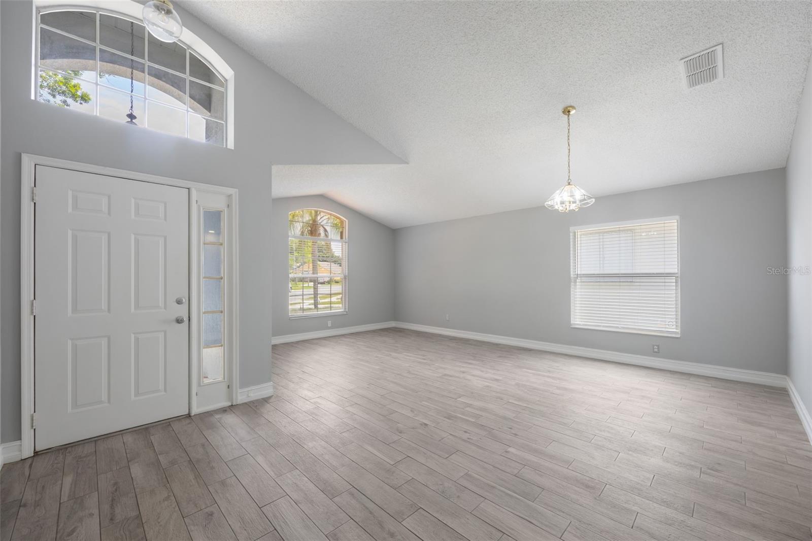 Image 6 of 56 For 2767 Aragon Terrace