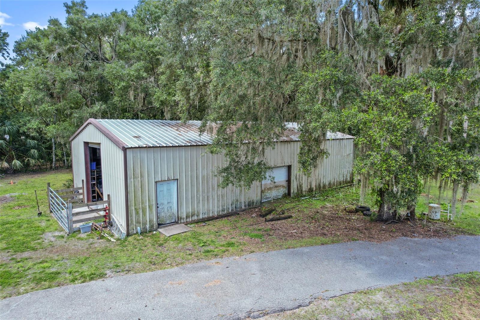 Image 16 of 52 For 546 Winona Drive