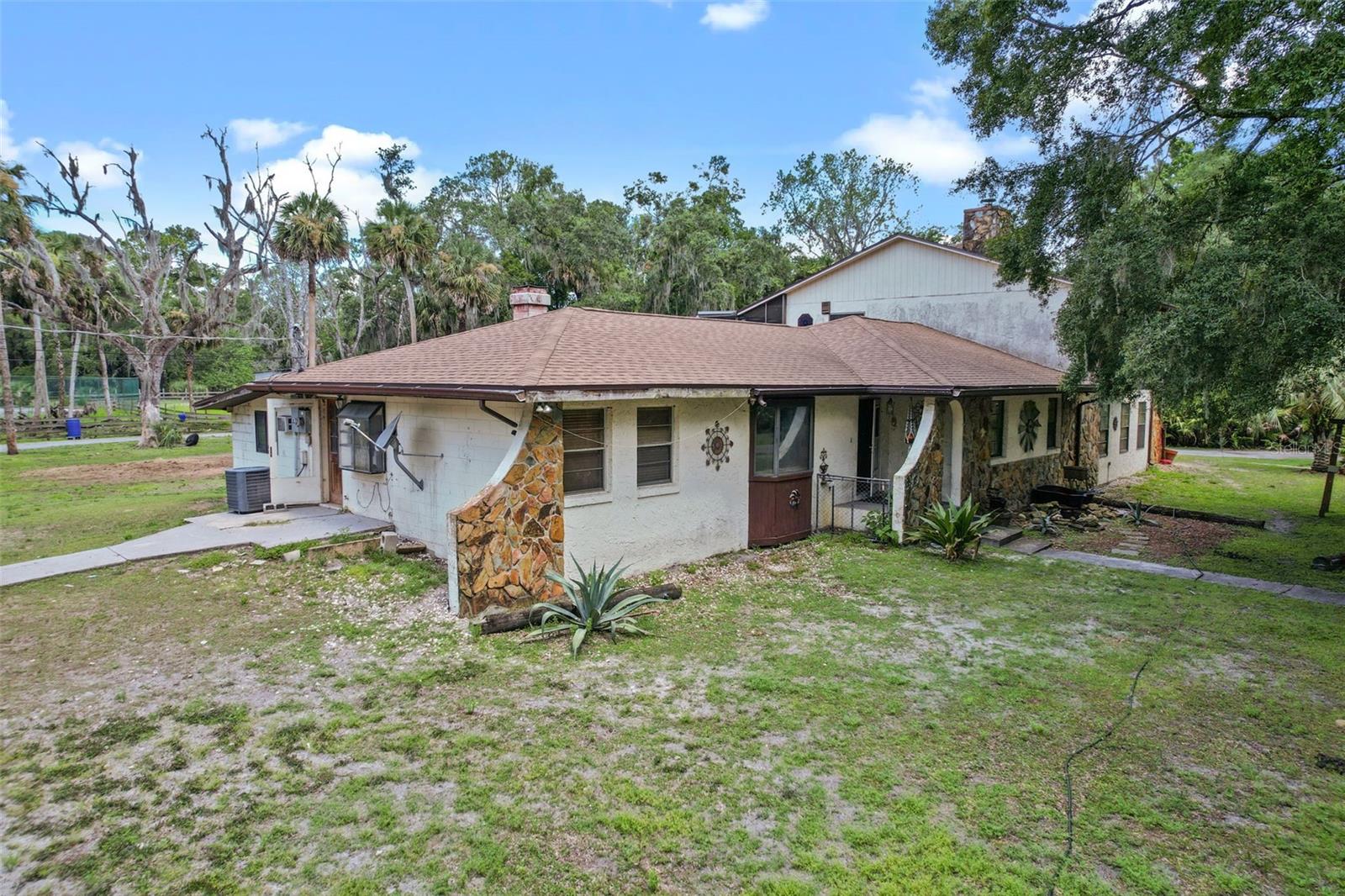 Image 3 of 52 For 546 Winona Drive