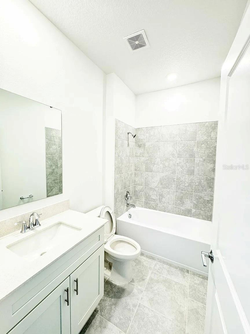 Image 18 of 19 For 2146 Sweet Honey Lane