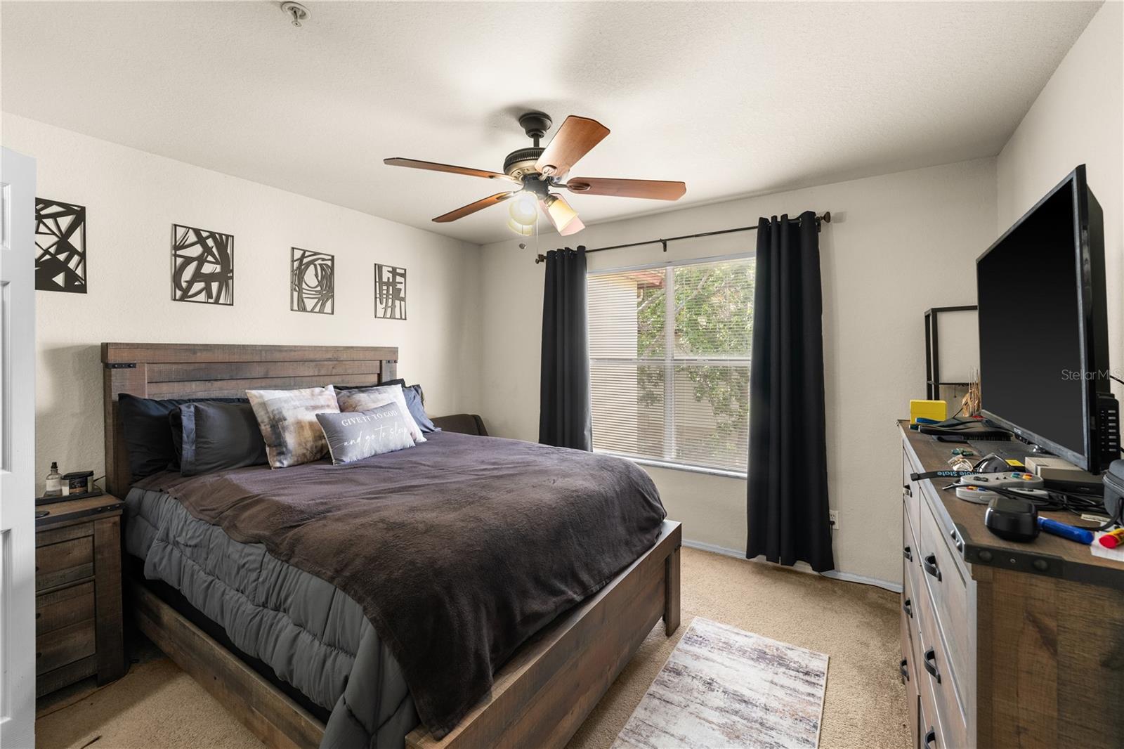 Image 16 of 22 For 829 Camargo Way 211