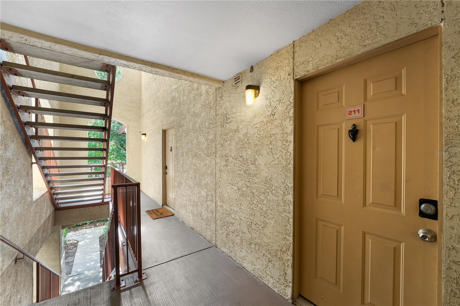 Image 2 of 22 For 829 Camargo Way 211