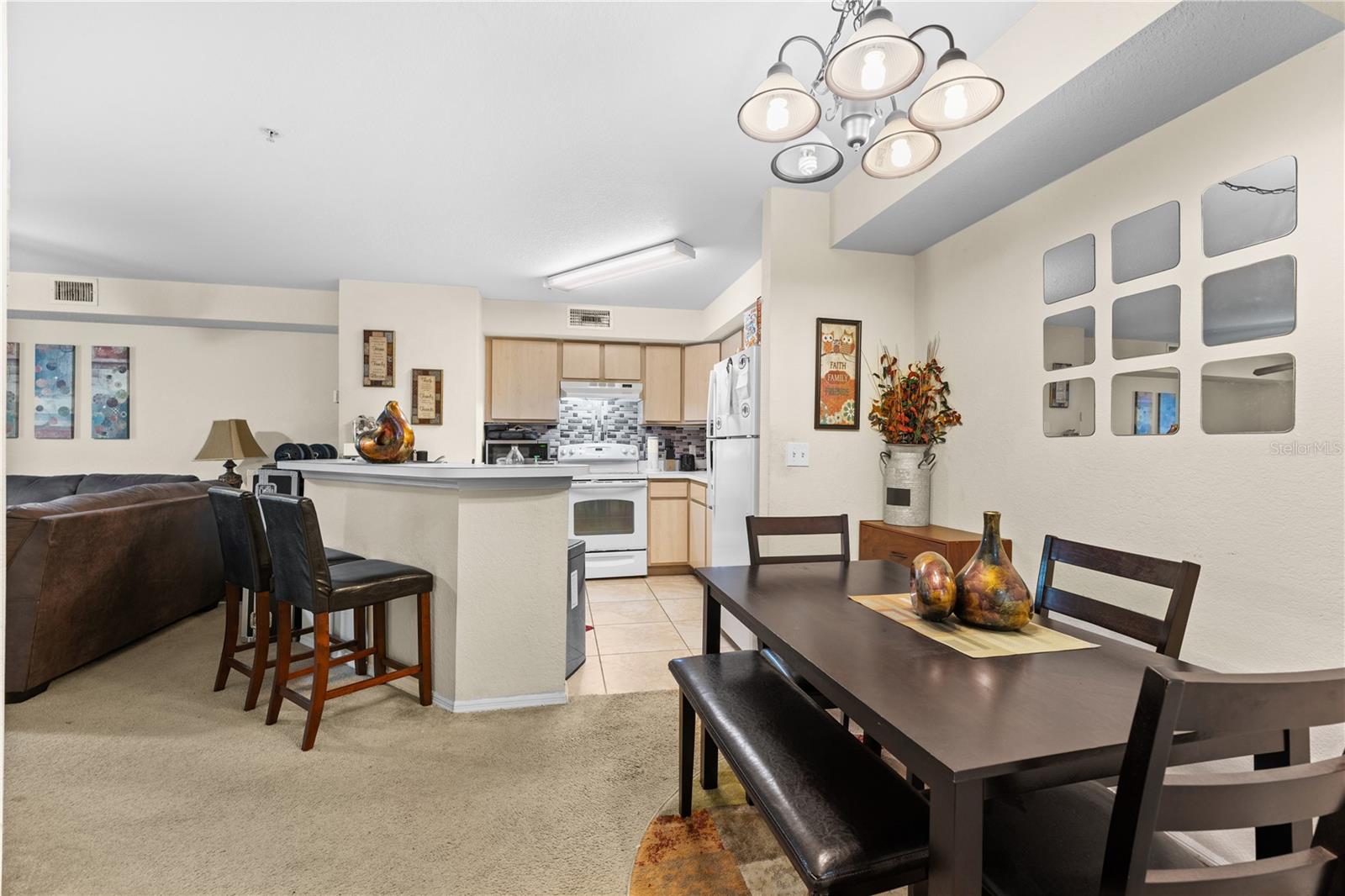 Image 3 of 22 For 829 Camargo Way 211