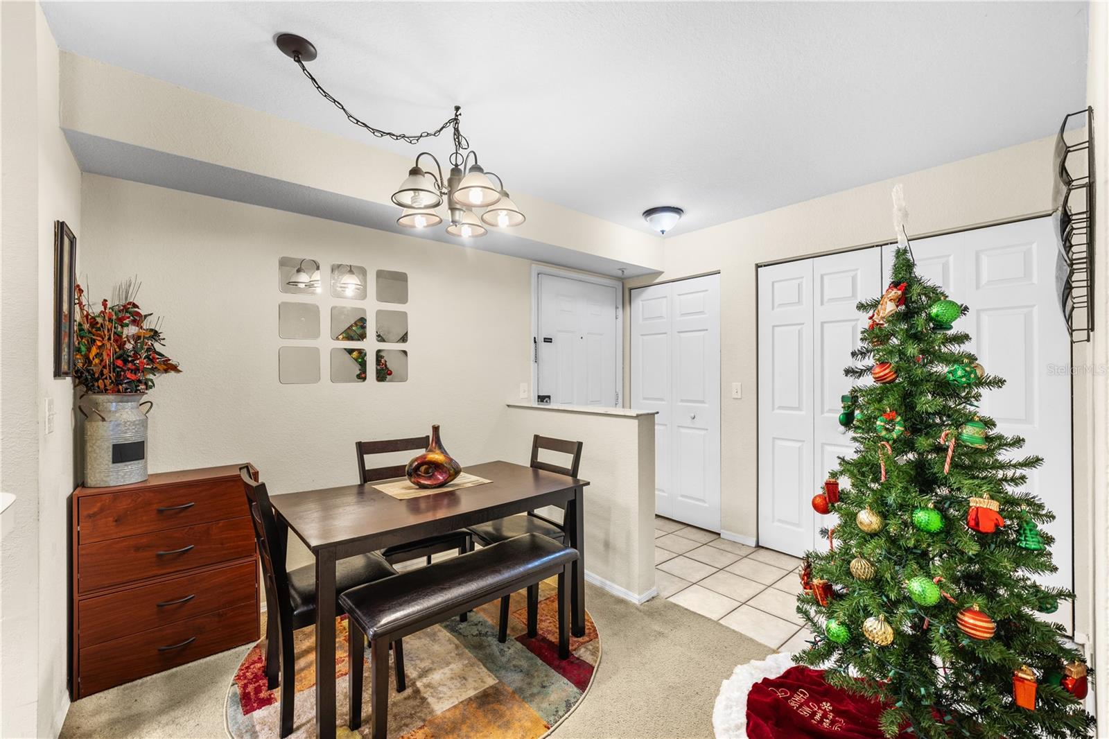 Image 9 of 22 For 829 Camargo Way 211