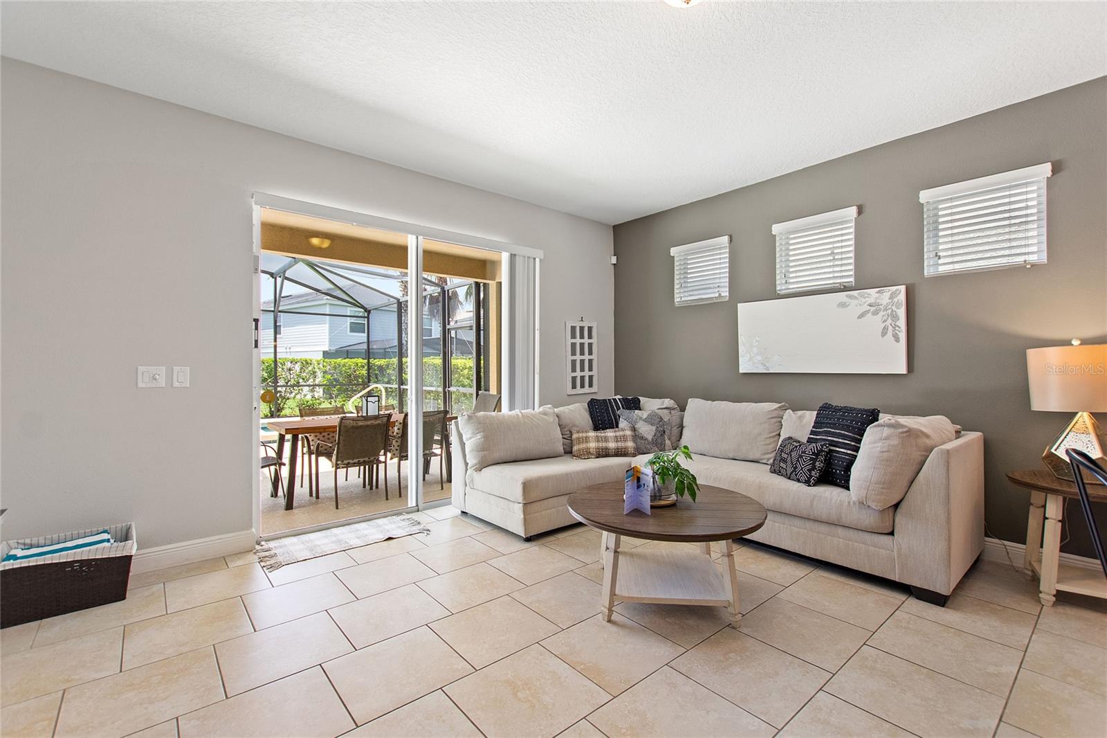 Image 15 of 52 For 5368 Oakbourne Avenue