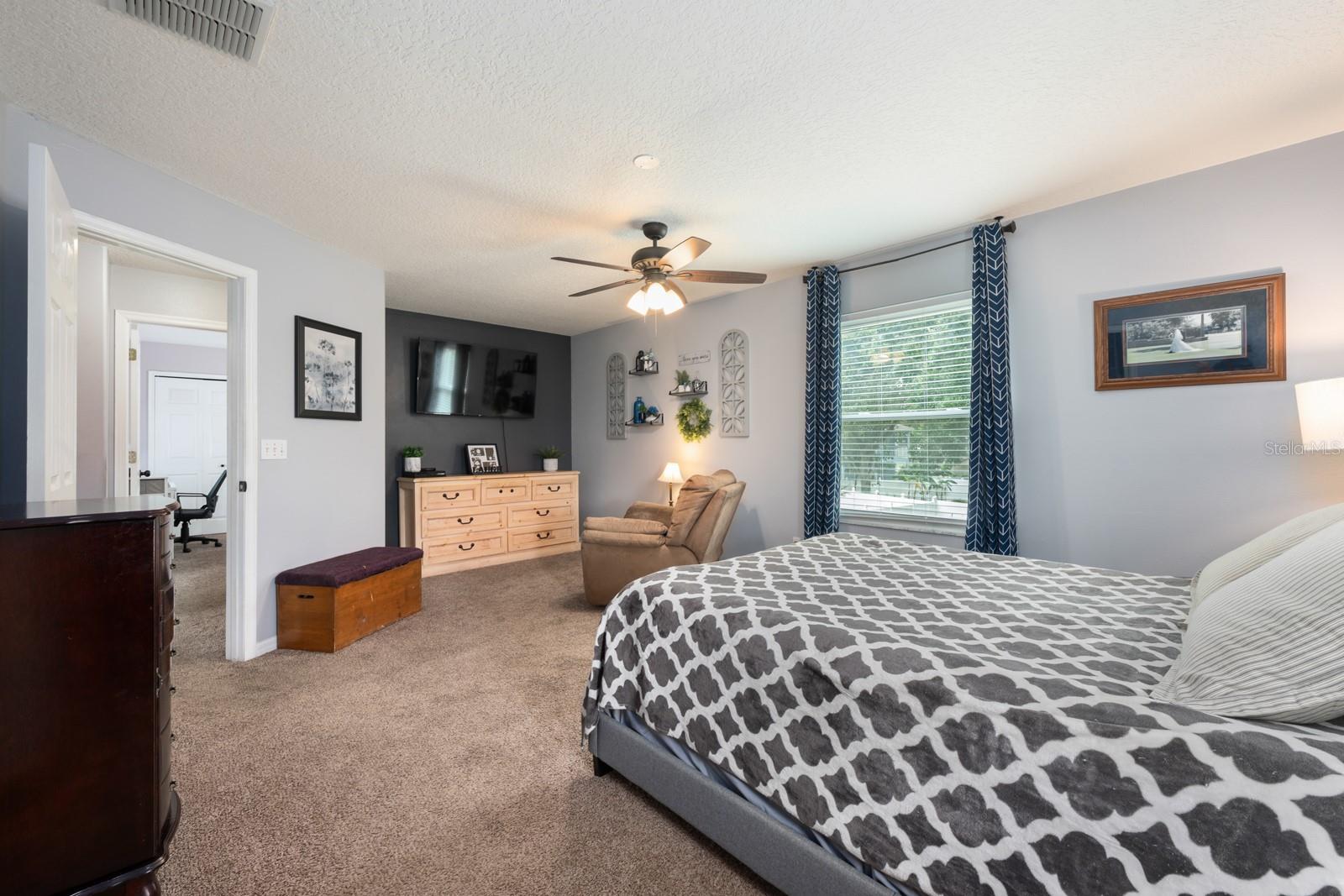 Image 13 of 28 For 415 Eastbridge Drive