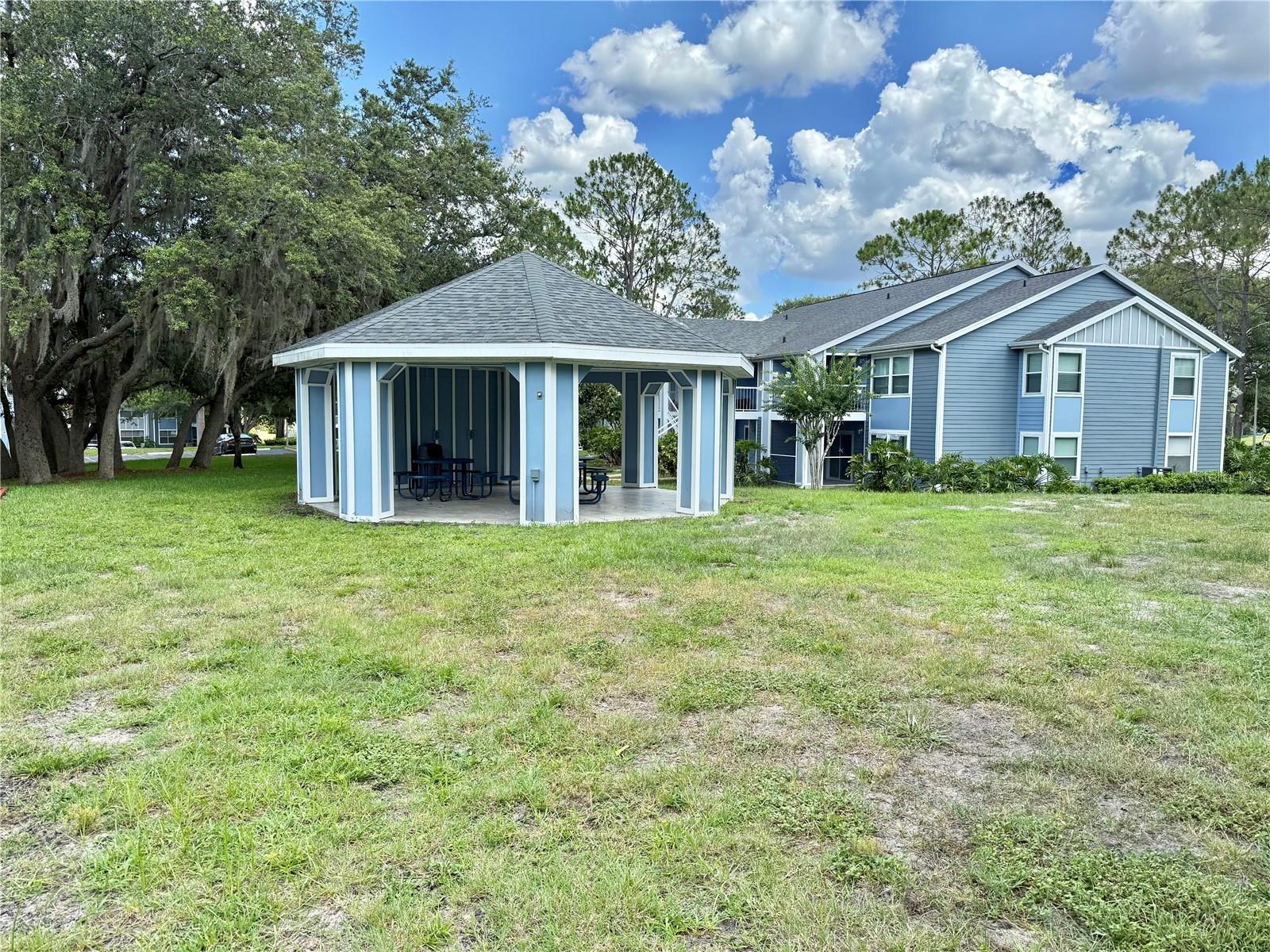 Image 12 of 17 For 2592 Grassy Point Drive 106