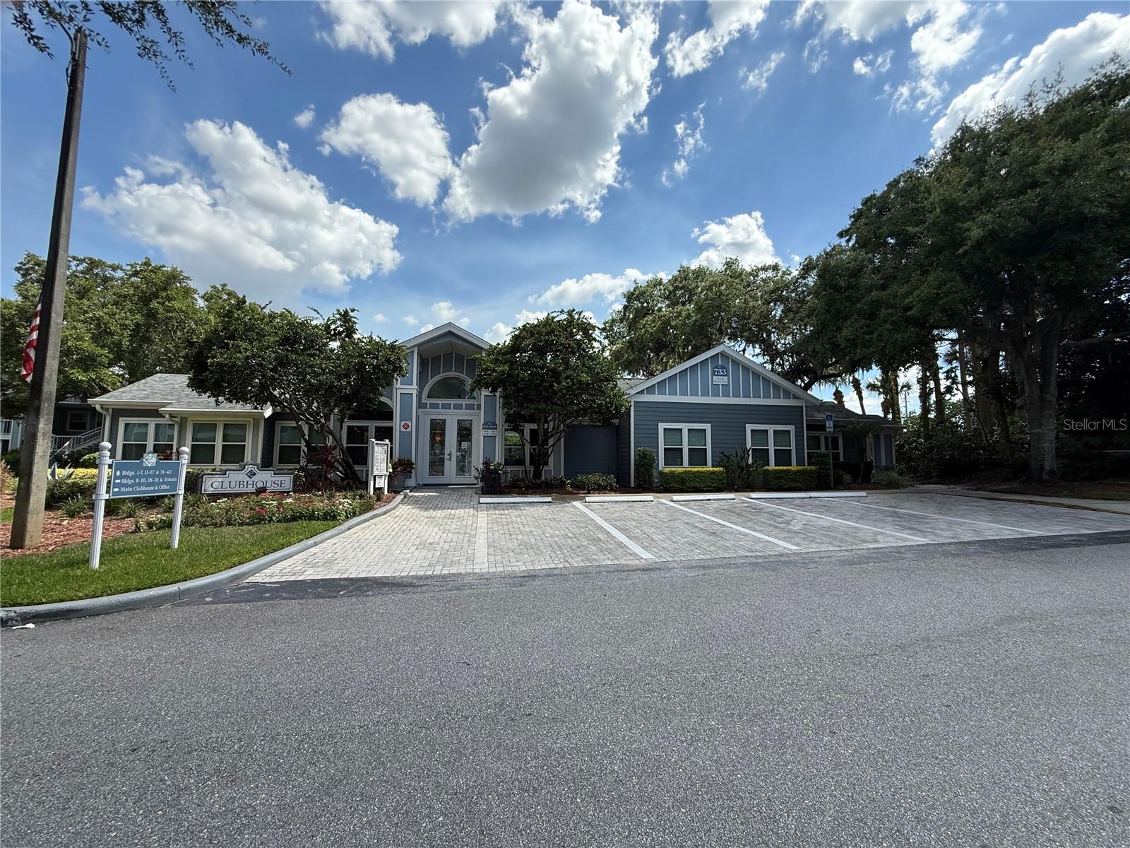 Image 15 of 17 For 2592 Grassy Point Drive 106