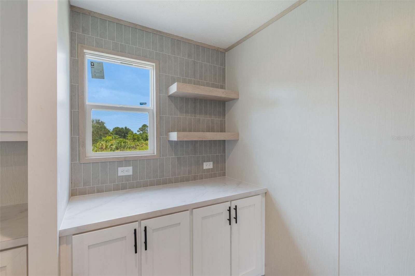 Image 10 of 19 For 4720 Oak Street