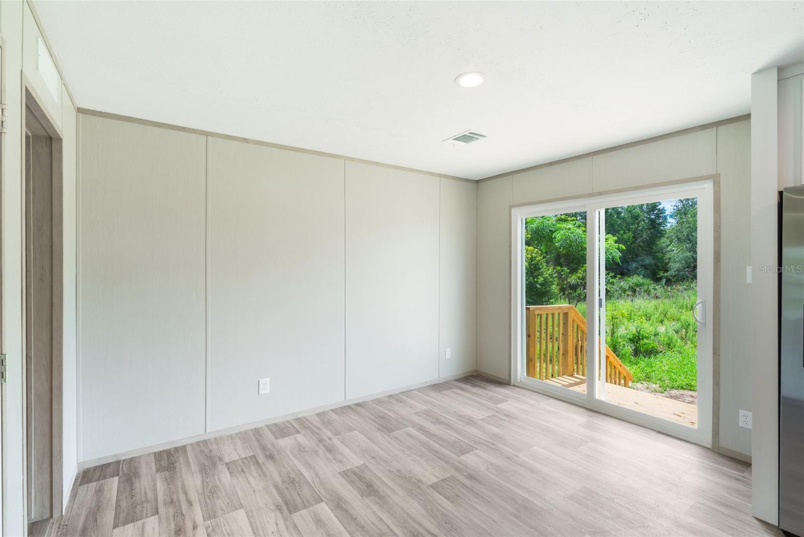 Image 5 of 19 For 4720 Oak Street
