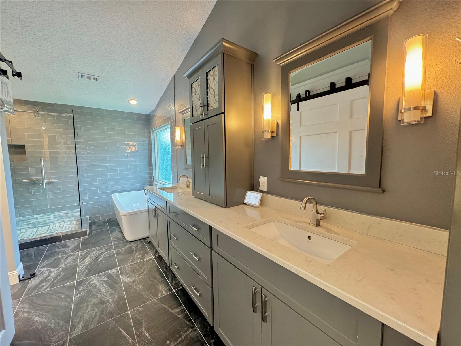 Image 14 of 22 For 14506 Timucua Court