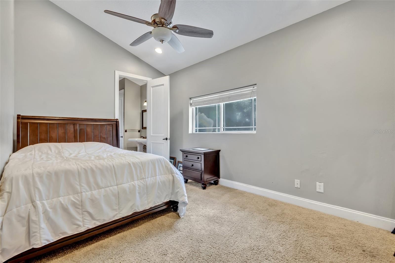 Image 17 of 31 For 419 Whitcomb Drive