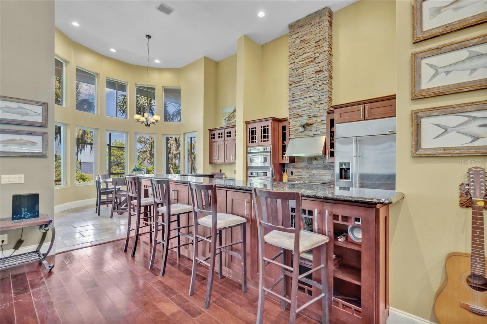 Image 9 of 31 For 419 Whitcomb Drive