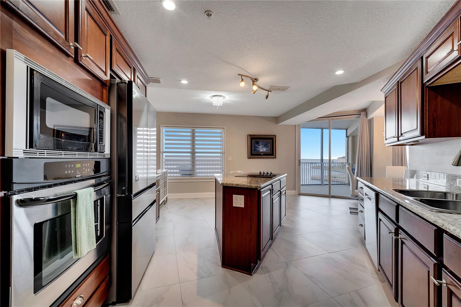 Image 16 of 34 For 225 Seminole Boulevard 409