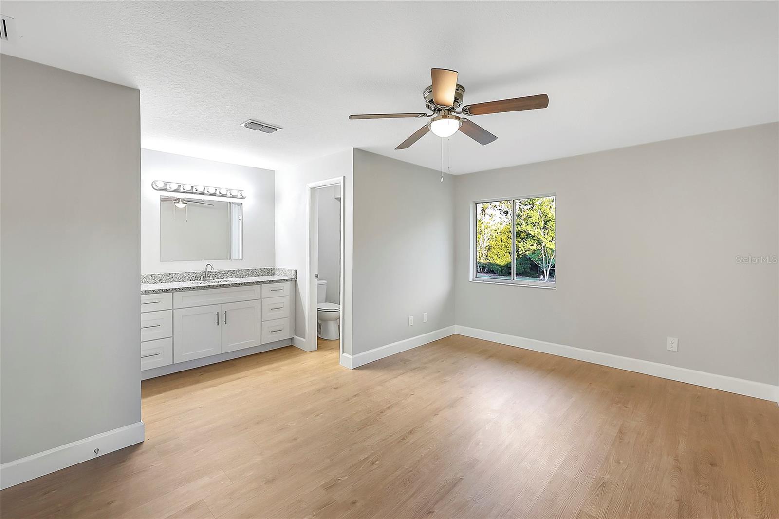 Image 11 of 27 For 520 Eagle Circle