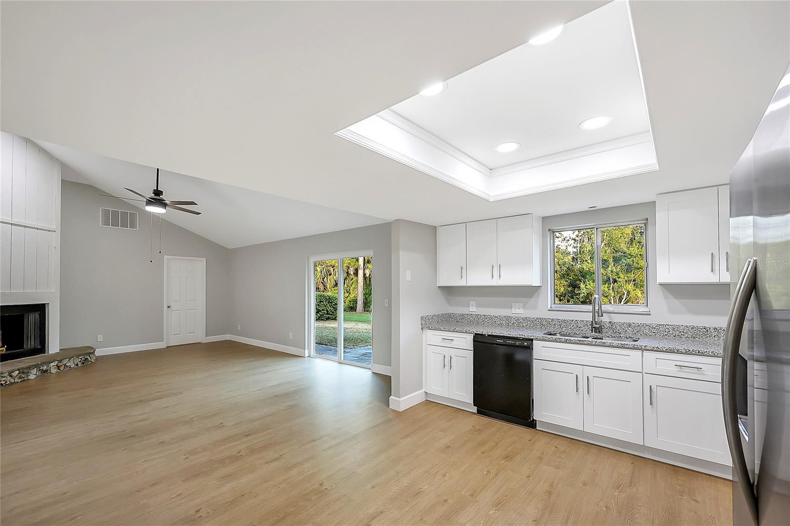 Image 6 of 27 For 520 Eagle Circle