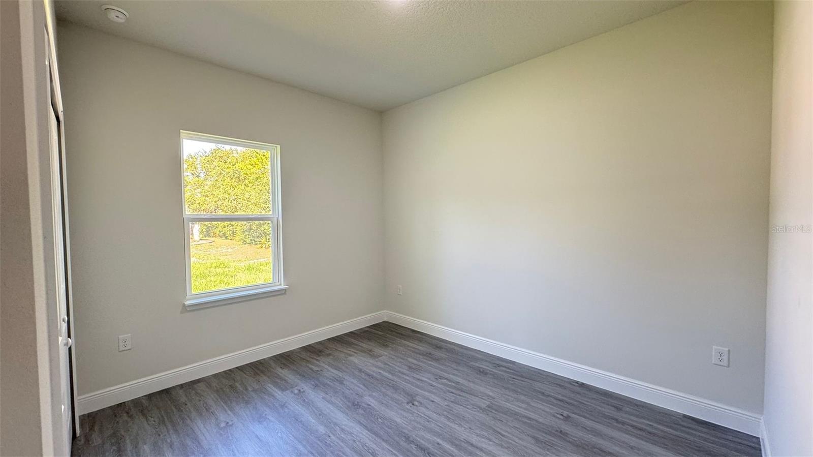 Image 12 of 27 For 16252 27th Terrace Road