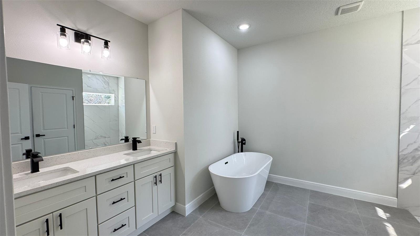 Image 15 of 27 For 16252 27th Terrace Road