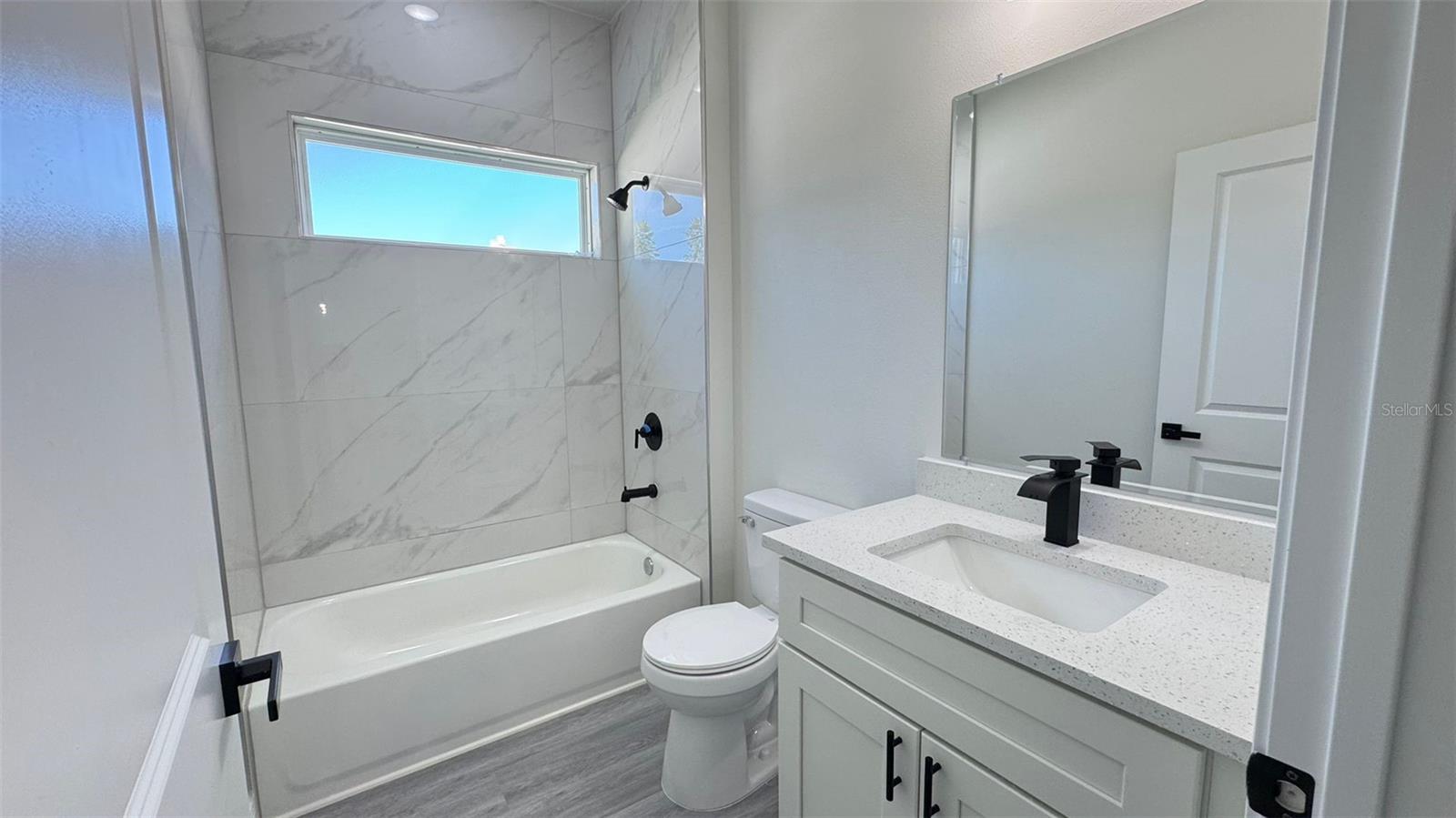 Image 9 of 27 For 16252 27th Terrace Road