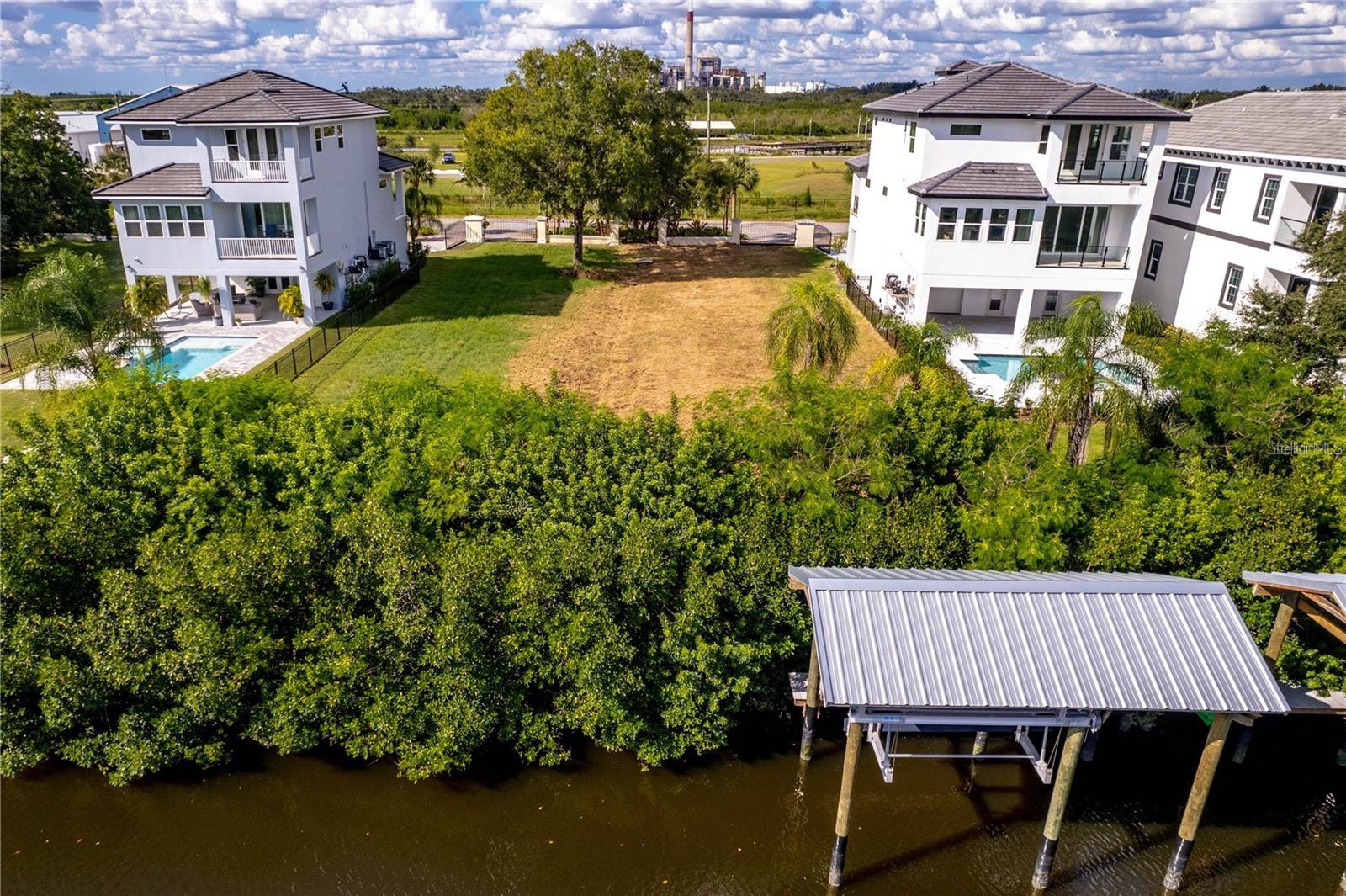 Image 2 of 26 For 538 Estuary Shore Lane