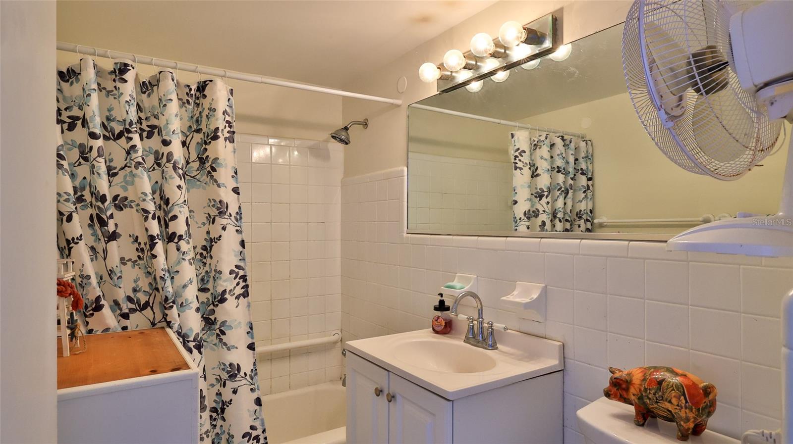 Image 11 of 24 For 1233 Atlantic Avenue 1020