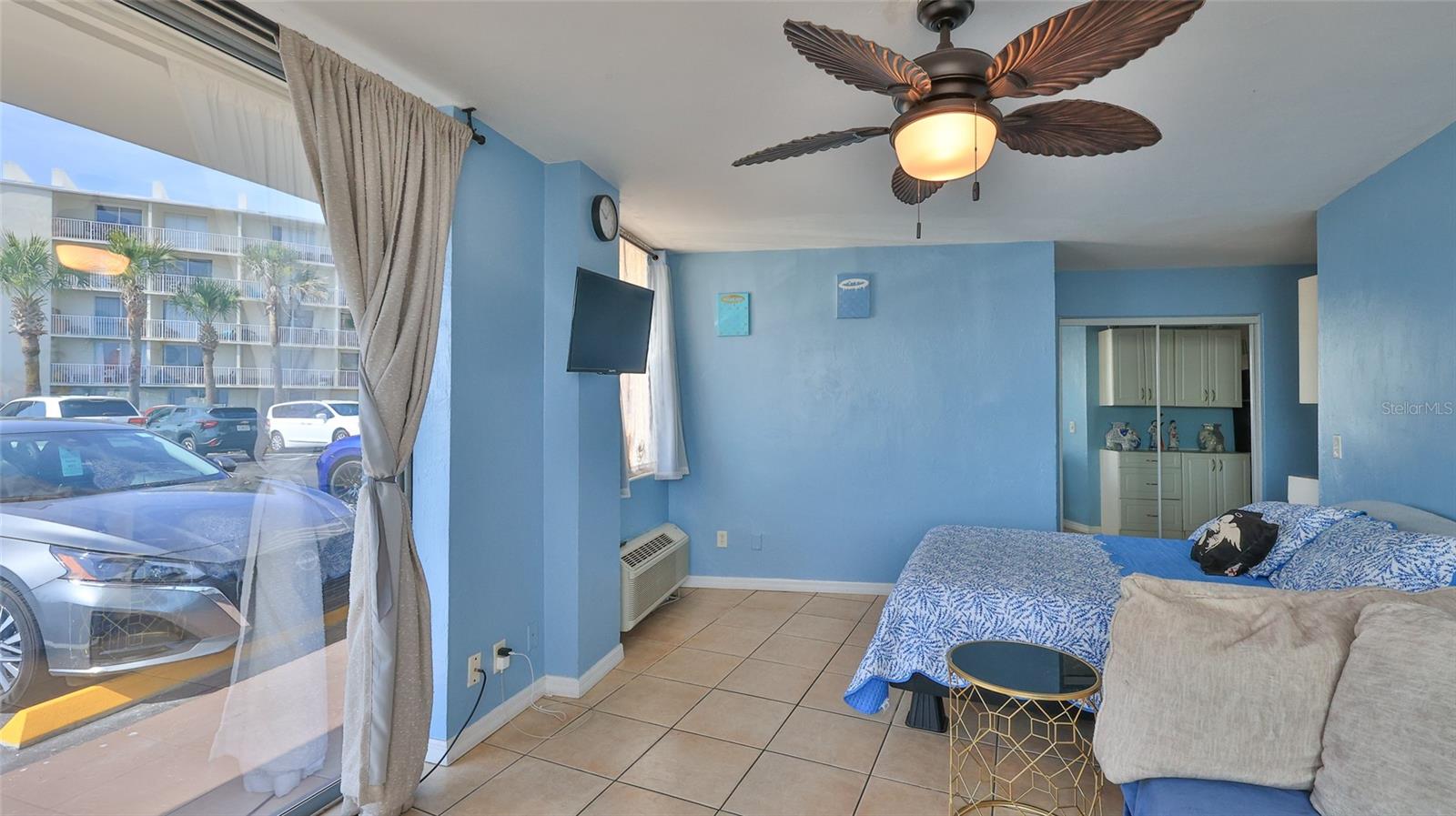 Image 6 of 24 For 1233 Atlantic Avenue 1020
