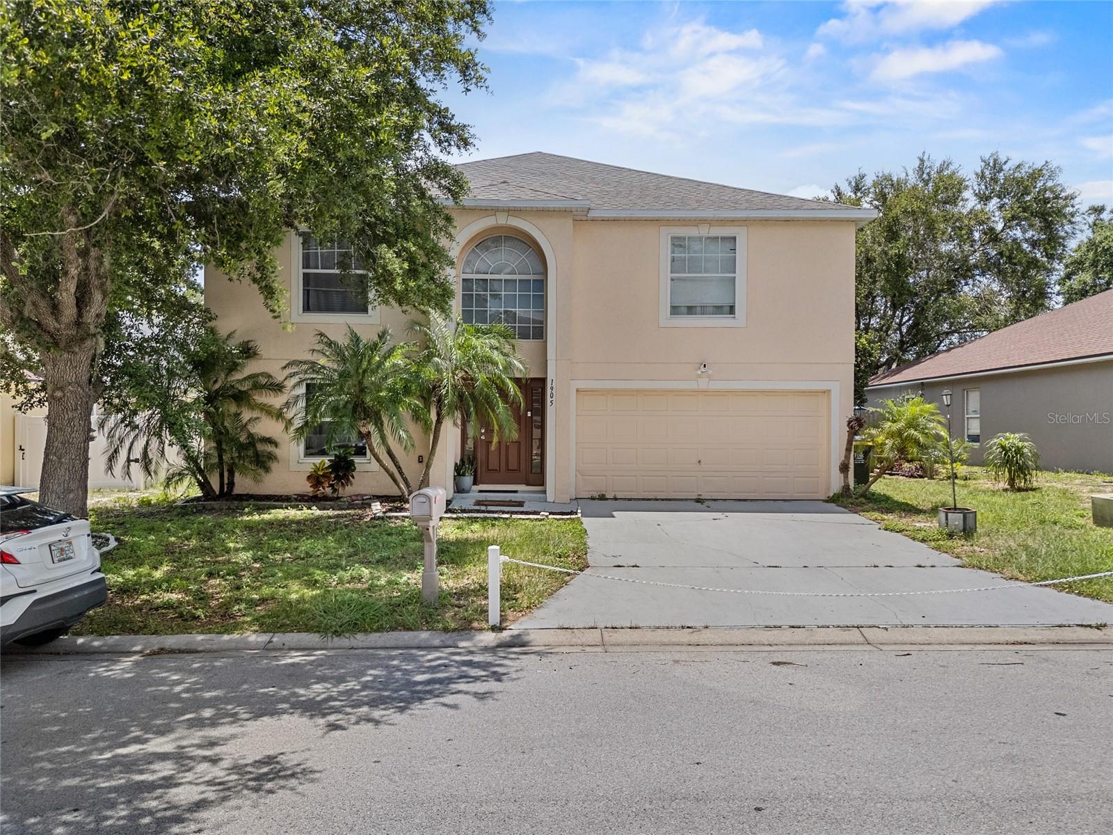 Image 4 of 46 For 1905 Emily Boulevard
