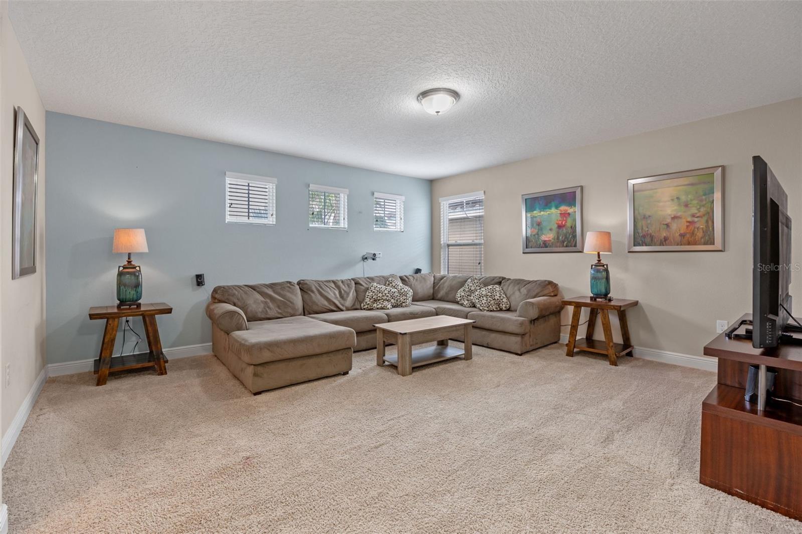 Image 12 of 92 For 5172 Oakbourne Avenue