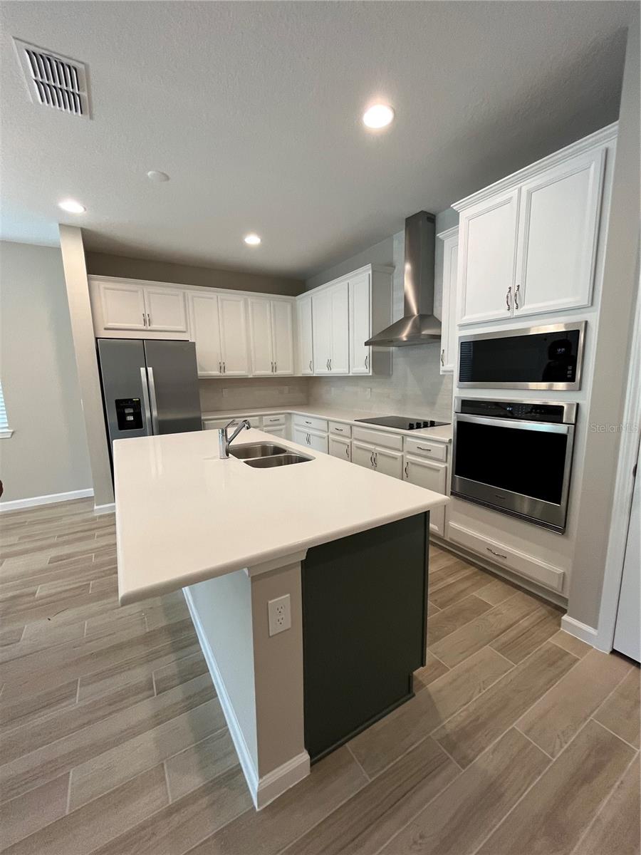 Image 4 of 34 For 4466 Davos Drive