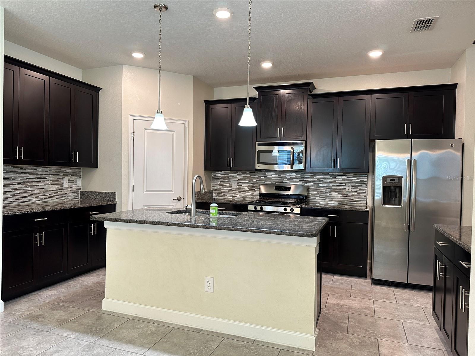 Image 5 of 22 For 7560 Bluejack Oak Drive