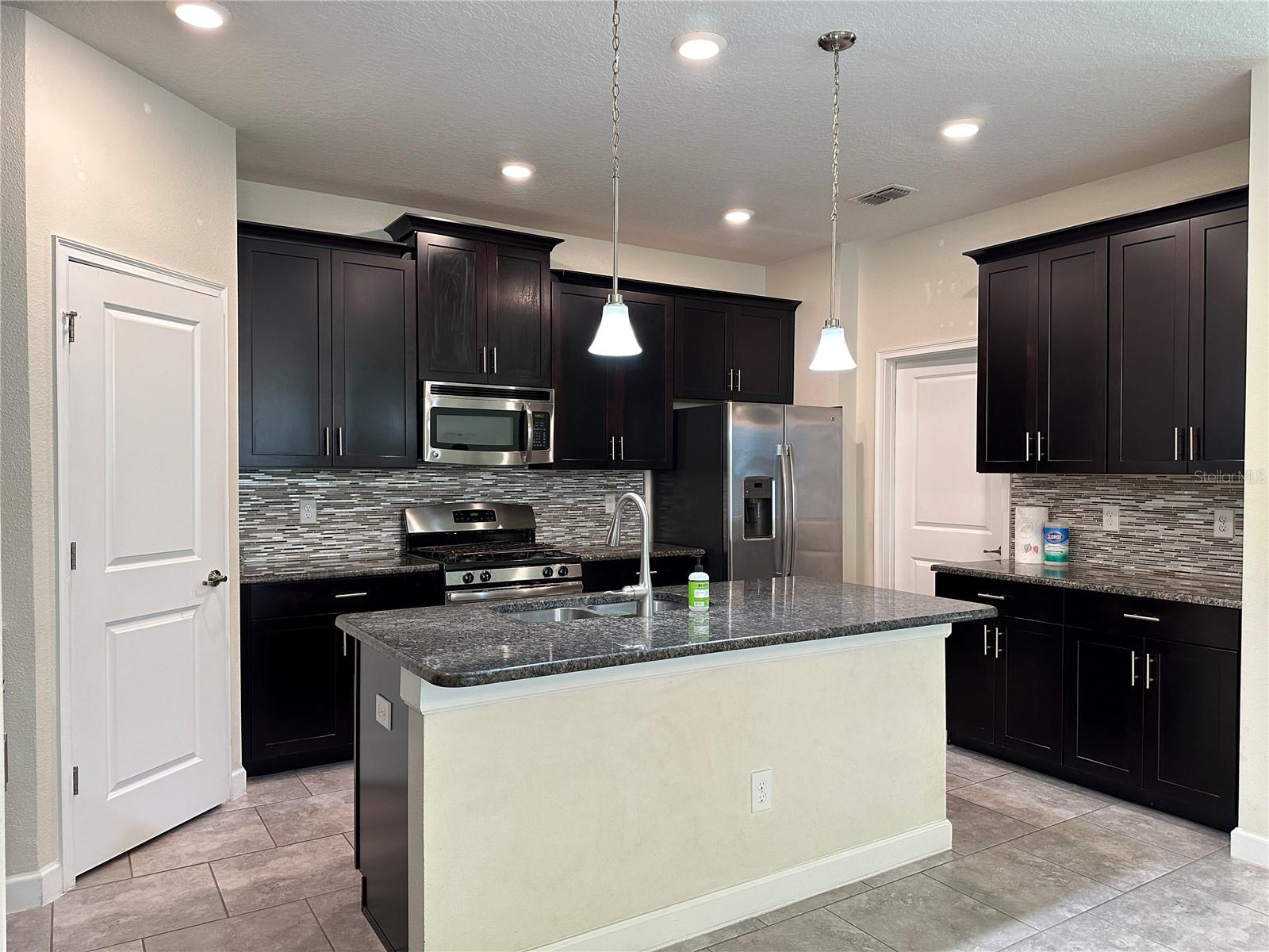 Image 6 of 22 For 7560 Bluejack Oak Drive