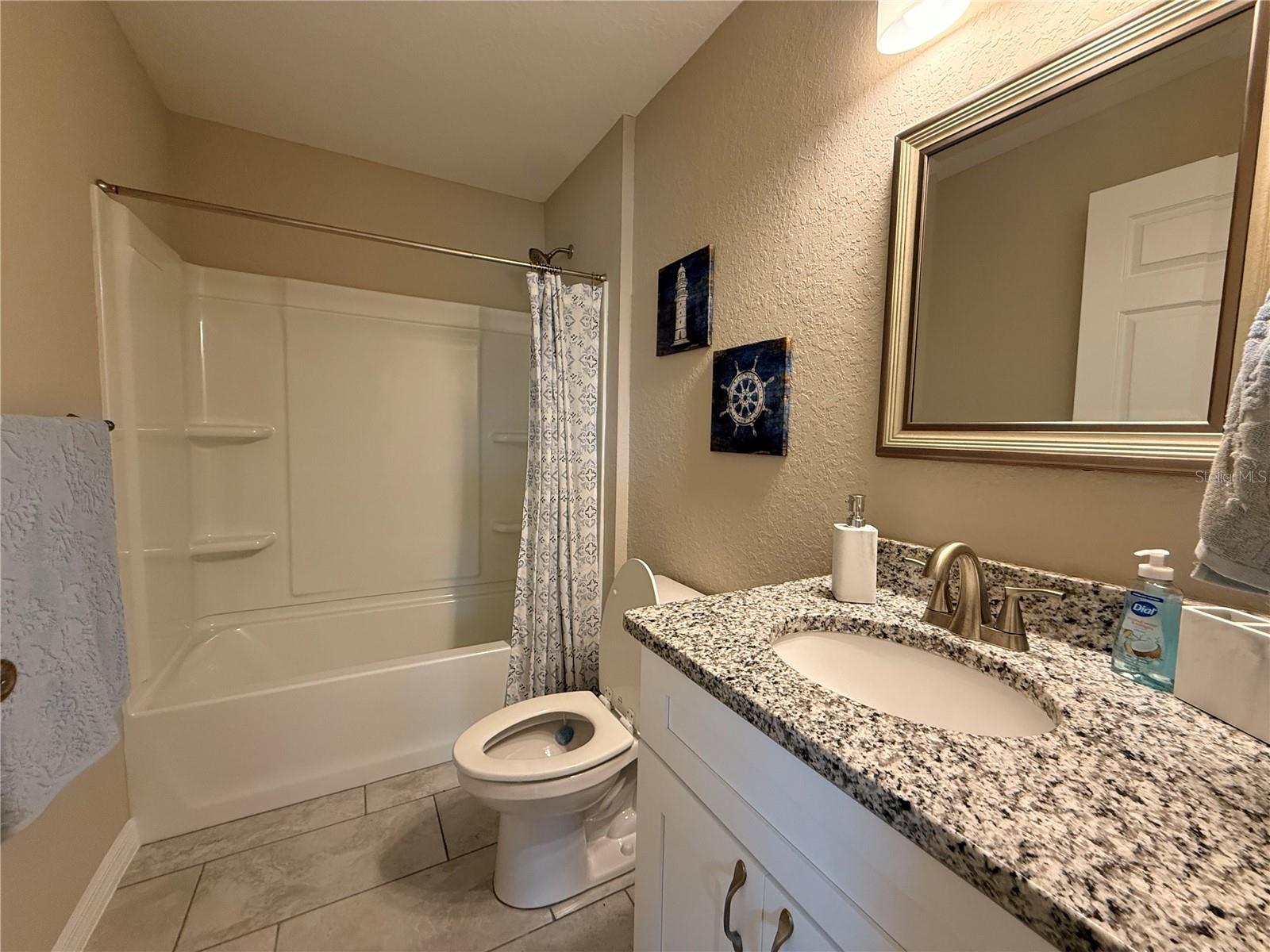 Listing photo id 13 for 14060 79th Terrace