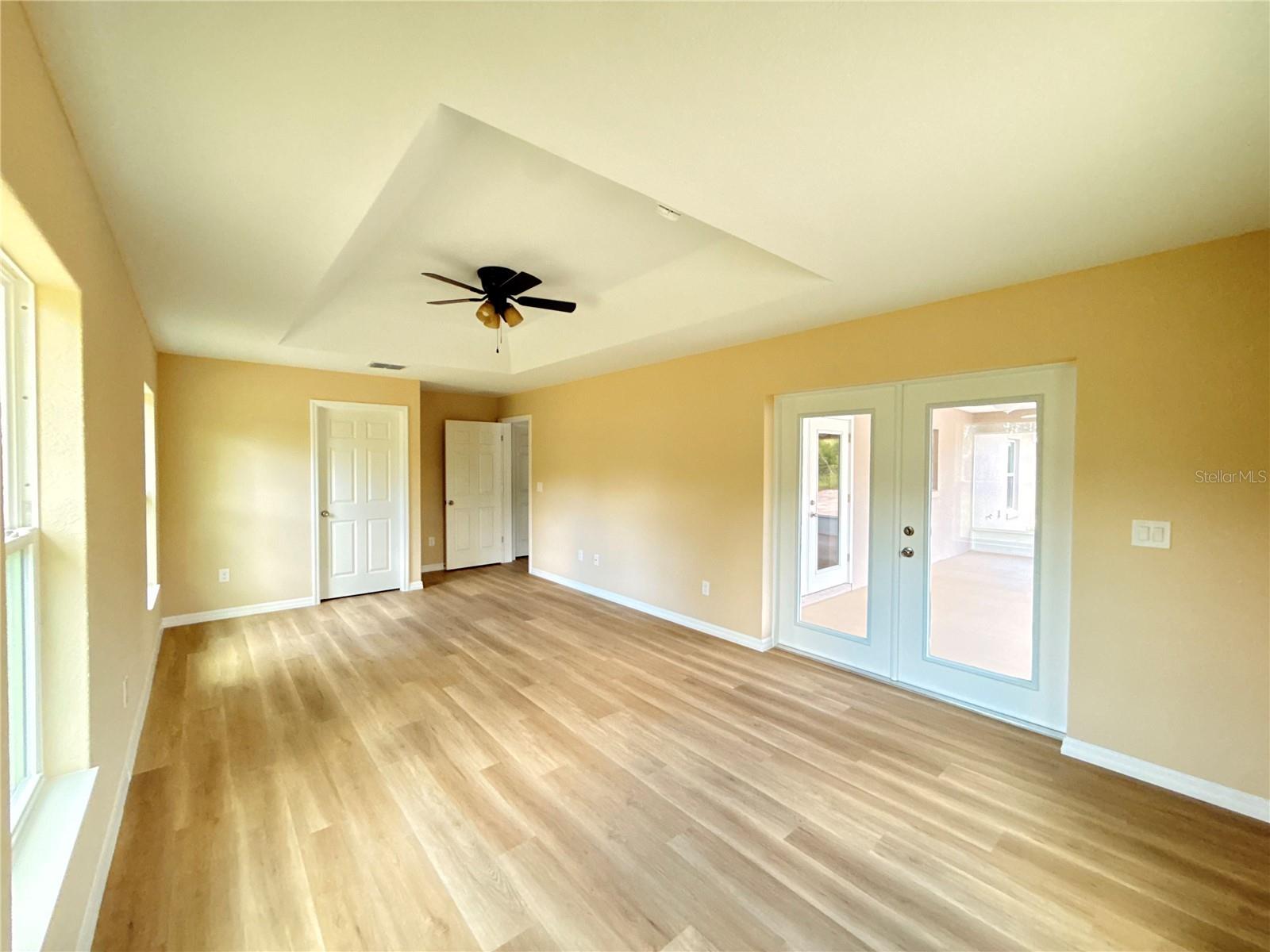 Listing photo id 6 for 14060 79th Terrace