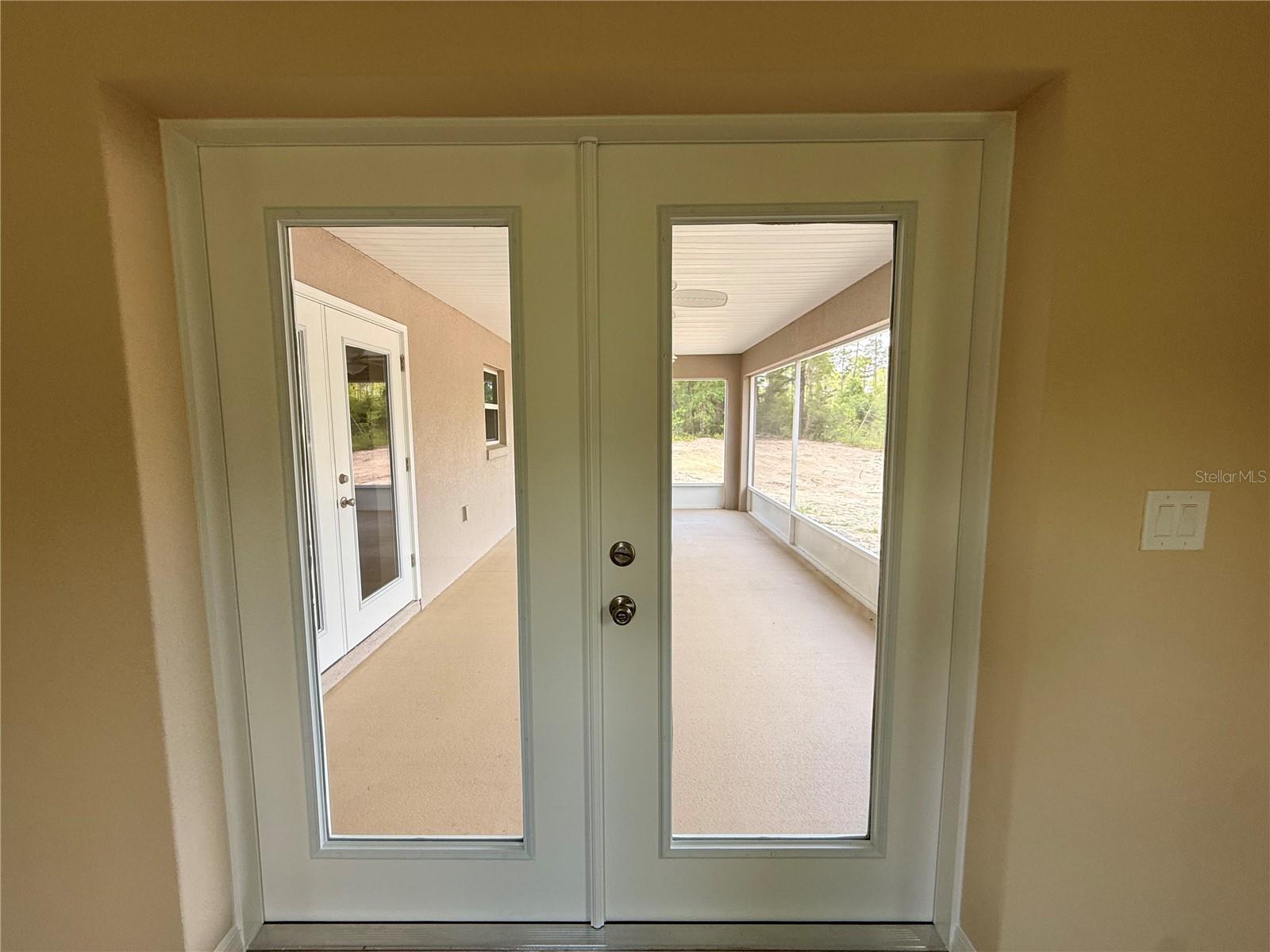Listing photo id 7 for 14060 79th Terrace