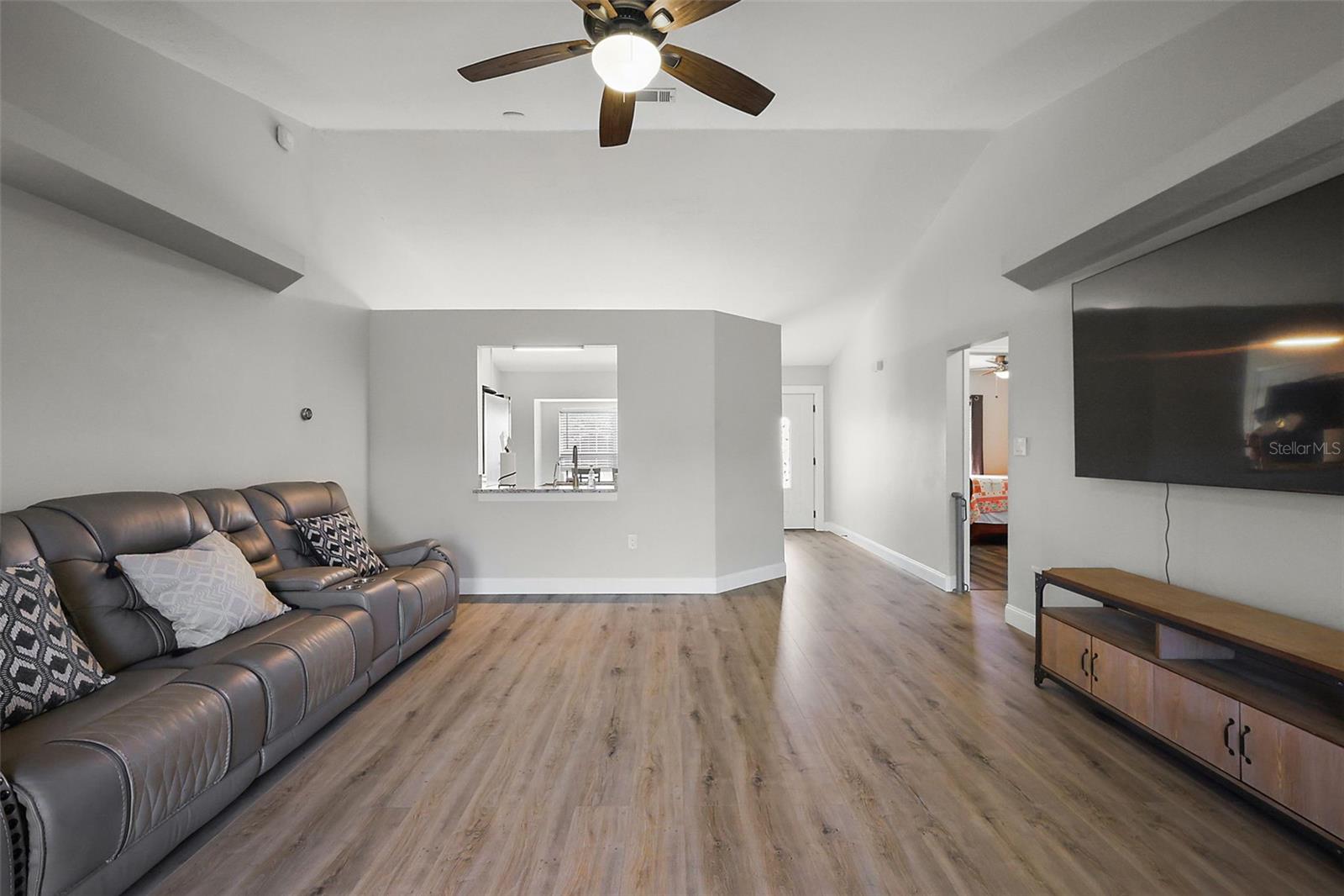 Image 12 of 33 For 12419 Eryn Court