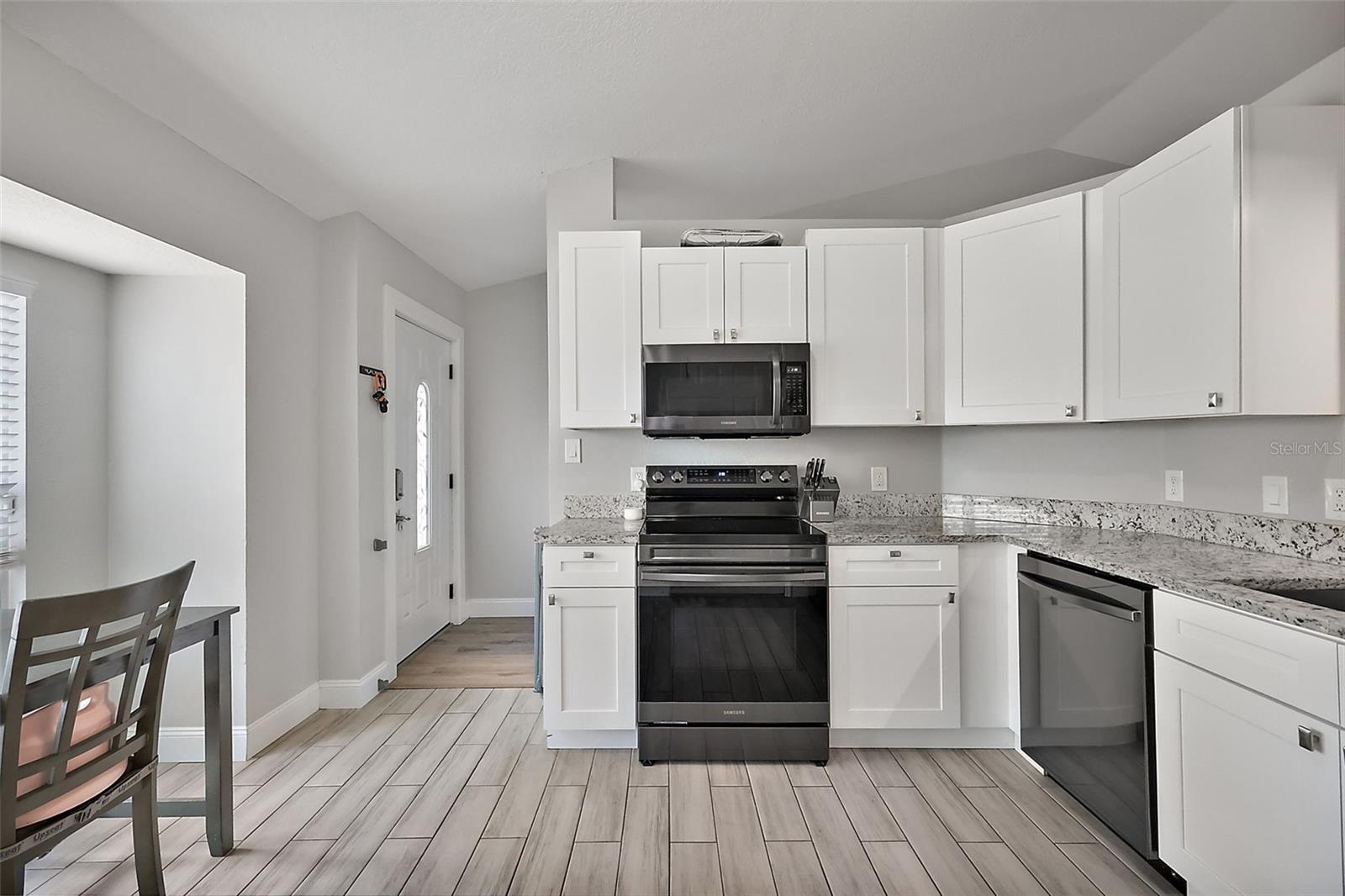 Image 6 of 33 For 12419 Eryn Court