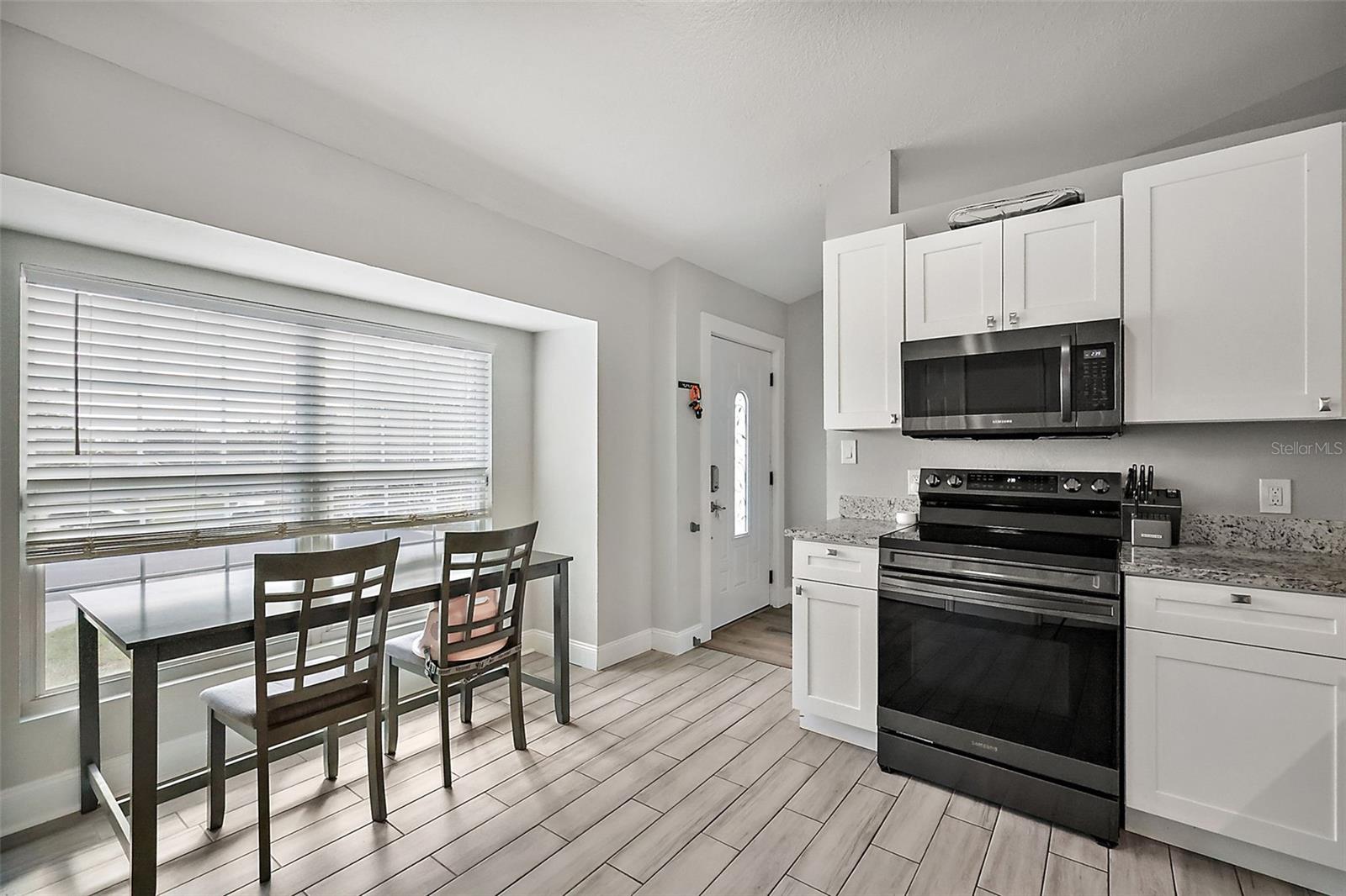 Image 7 of 33 For 12419 Eryn Court