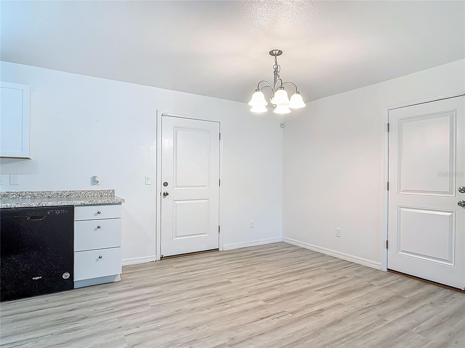 Image 11 of 41 For 1816 Alexander Avenue